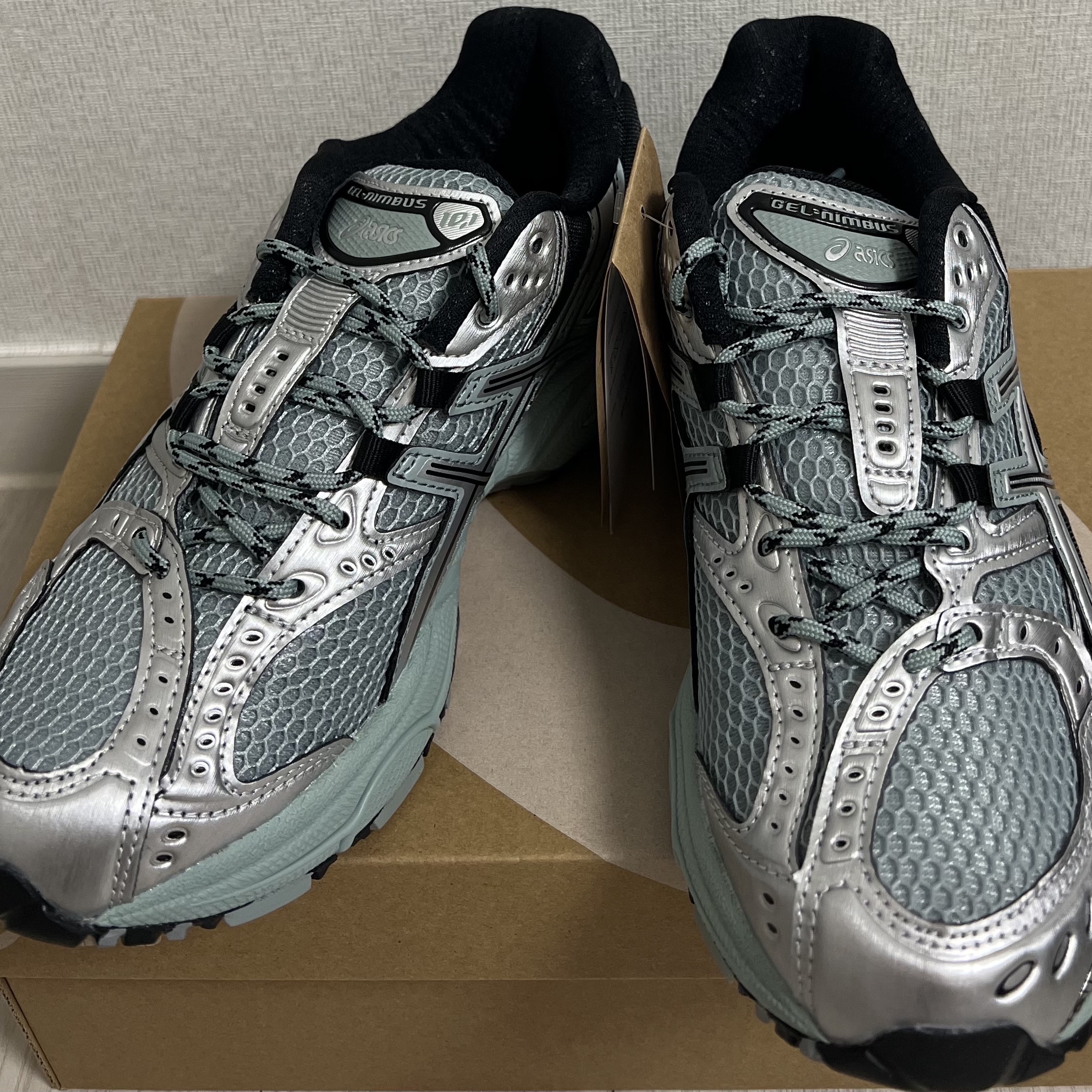 Asics Gel-Nimbus 10.1 Ocean Haze Pure Silver 착용 스타일 - 4