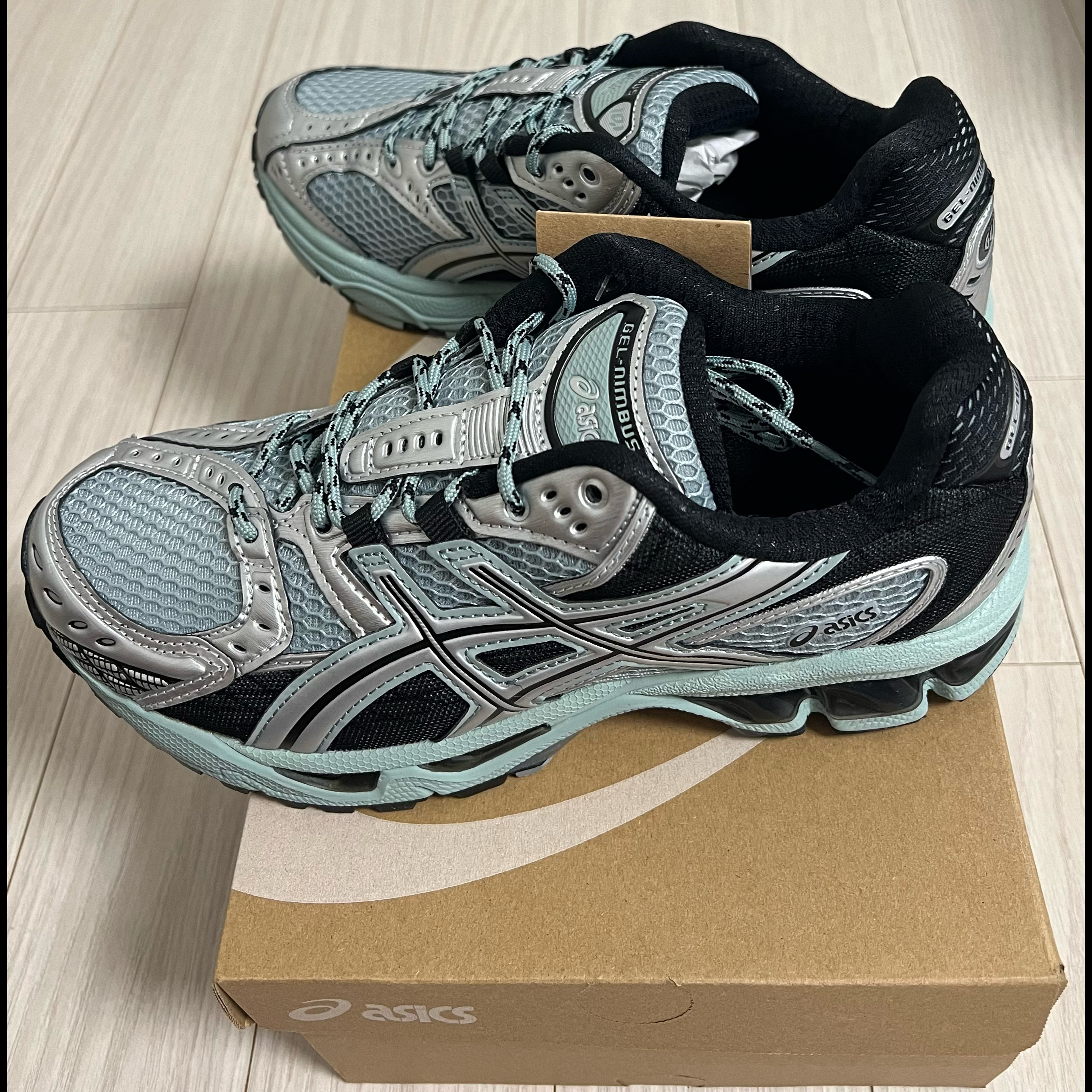 Asics Gel-Nimbus 10.1 Ocean Haze Pure Silver 착용 스타일 - 8