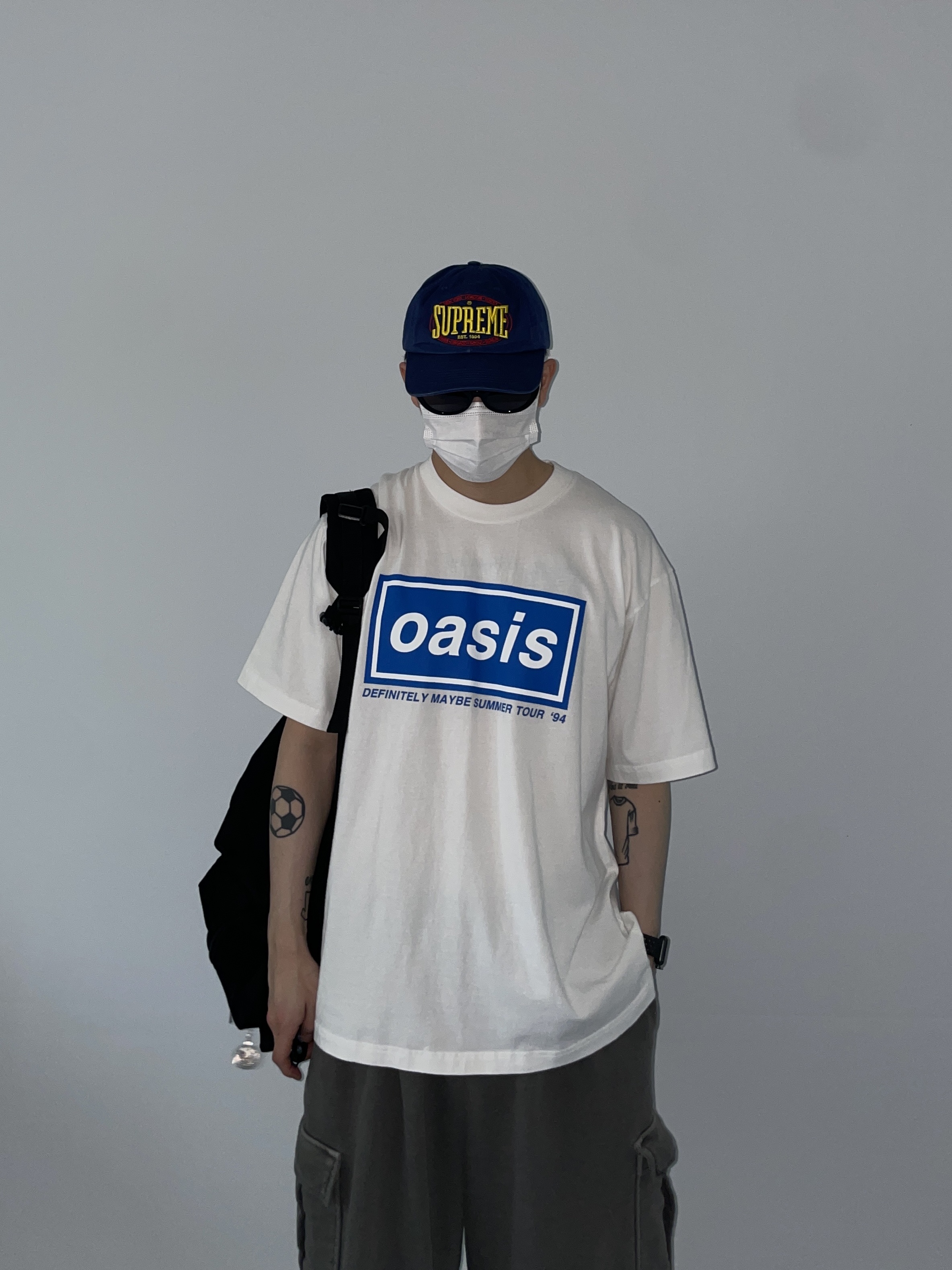 (W) Jordan 1 x Travis Scott Retro Low OG SP Canary, Supreme Warm Up 6-Panel Navy - 23FW 착용 스타일 - 2