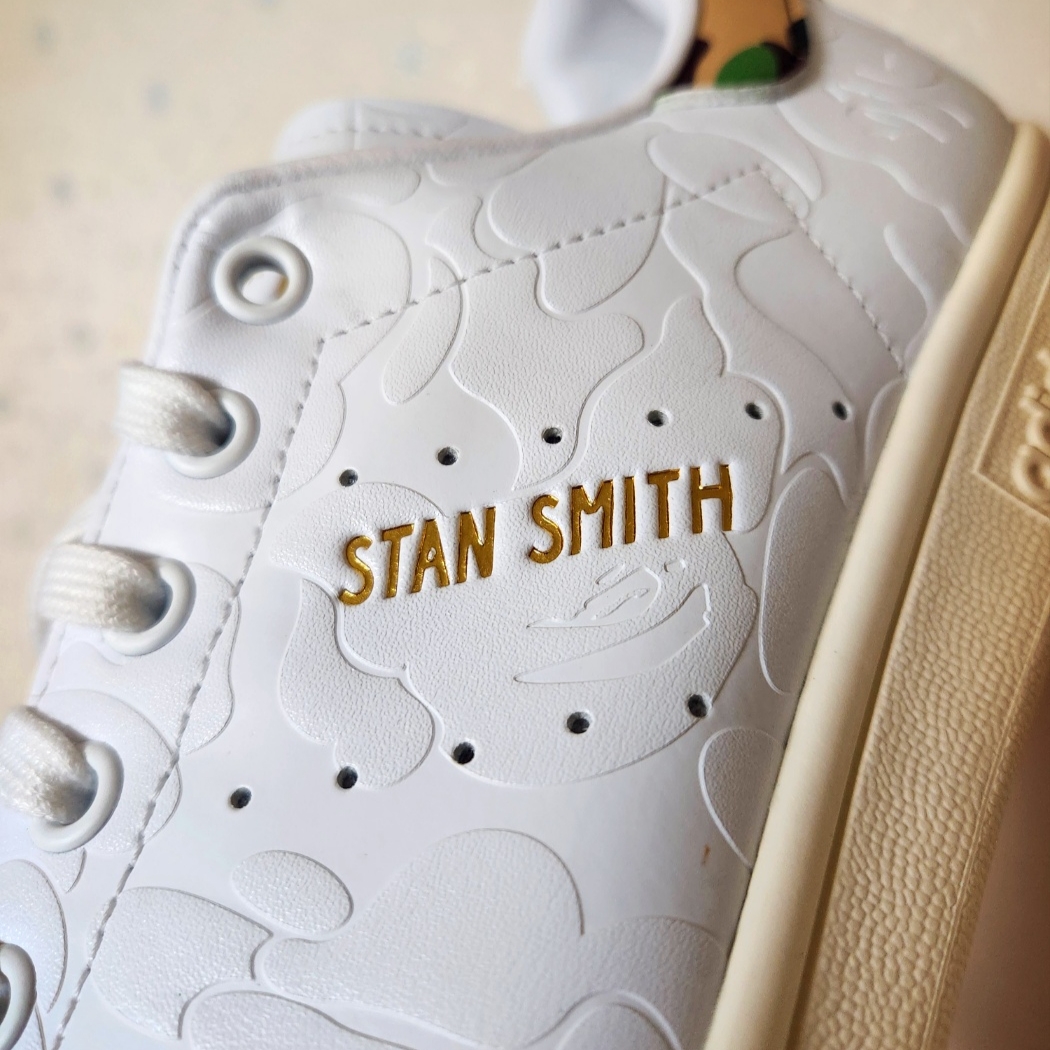 Adidas x BAPE Stan Smith Cloud White Off White 착용 스타일 - 3