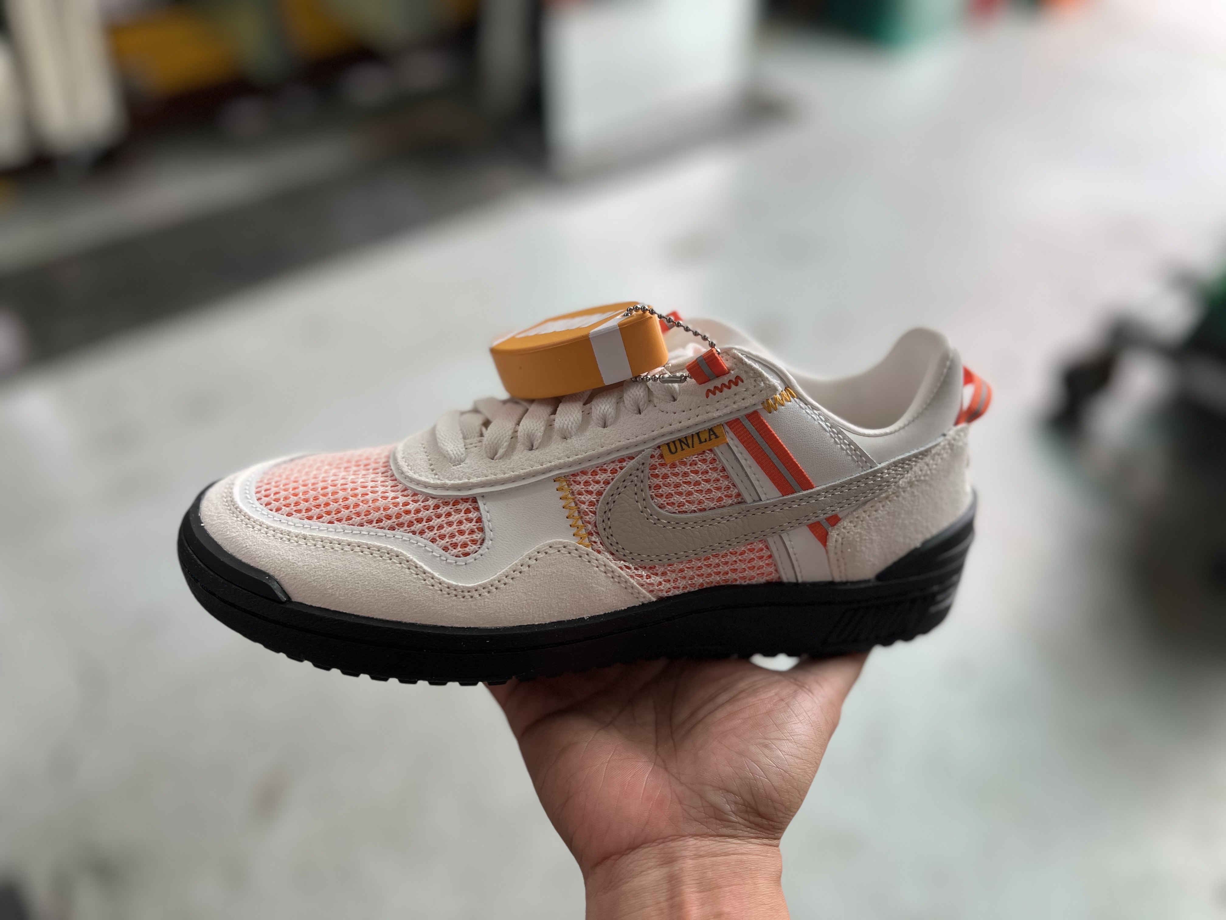 Nike x Union Field General SP Ivory and Light Orewood Brown 착용 스타일