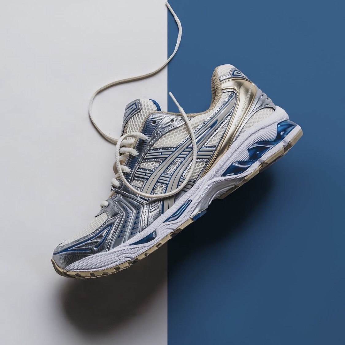 Asics Gel-Kayano 14 Cream Pure Silver 착용 스타일 - 1