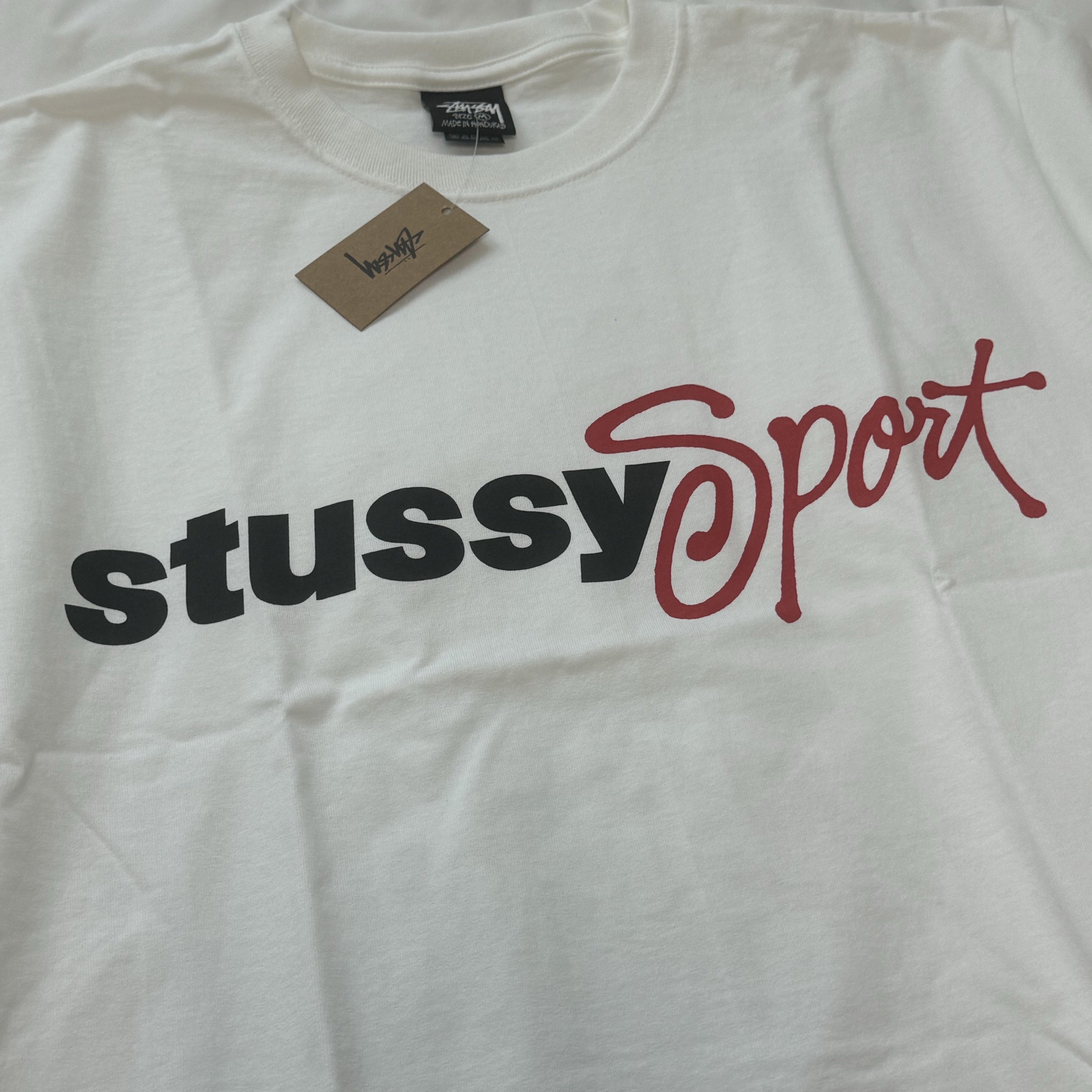 Stussy Sport Script T-Shirt White 착용 스타일 - 2