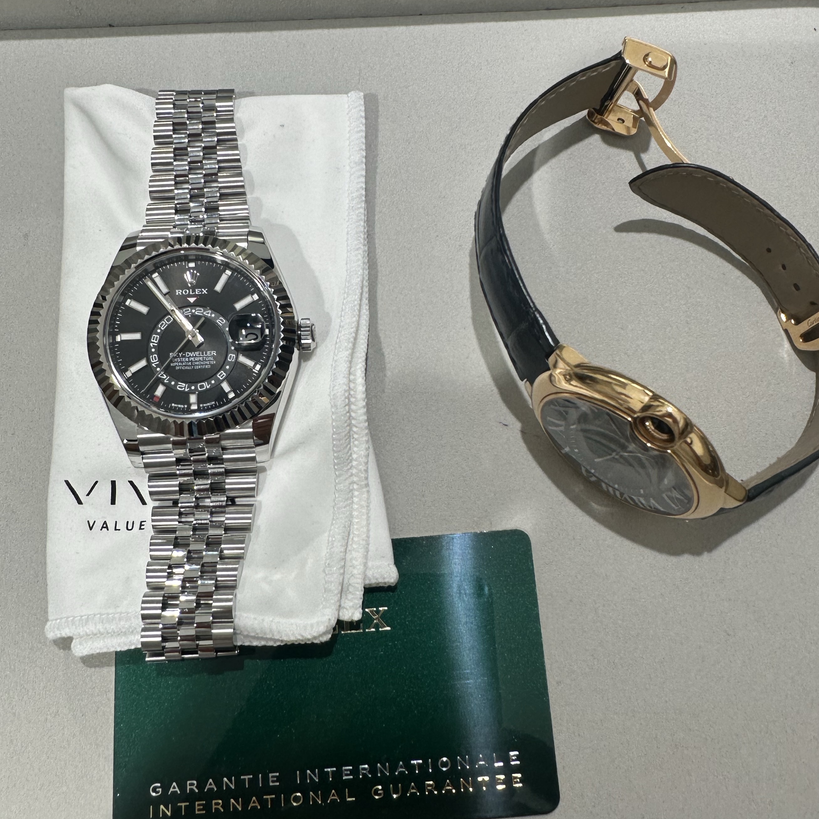 Rolex Sky-Dweller 42mm 336934 Bright Black Jubilee 착용 스타일 - 7