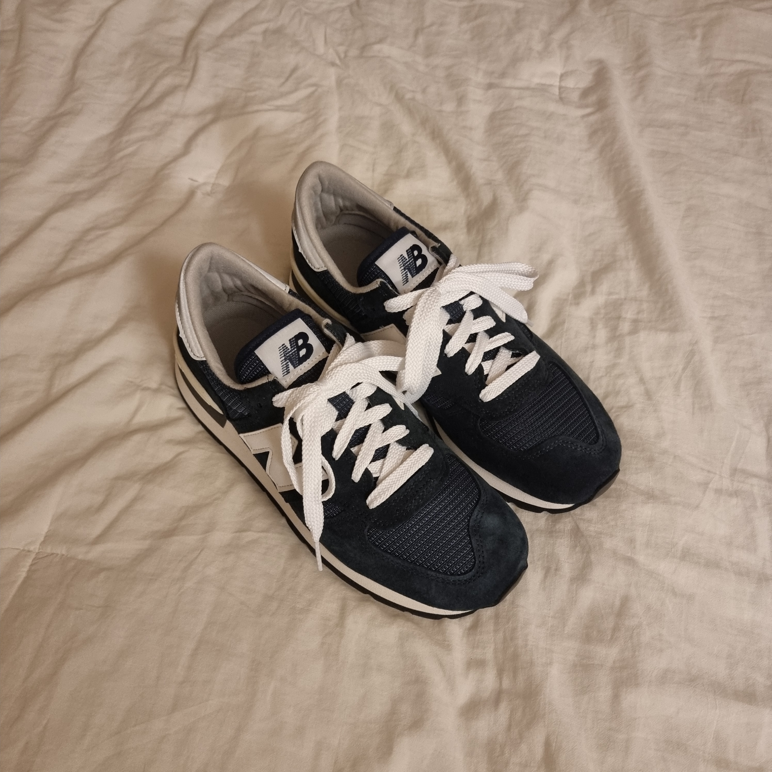 New Balance 990v1 Made in USA Navy 착용 스타일