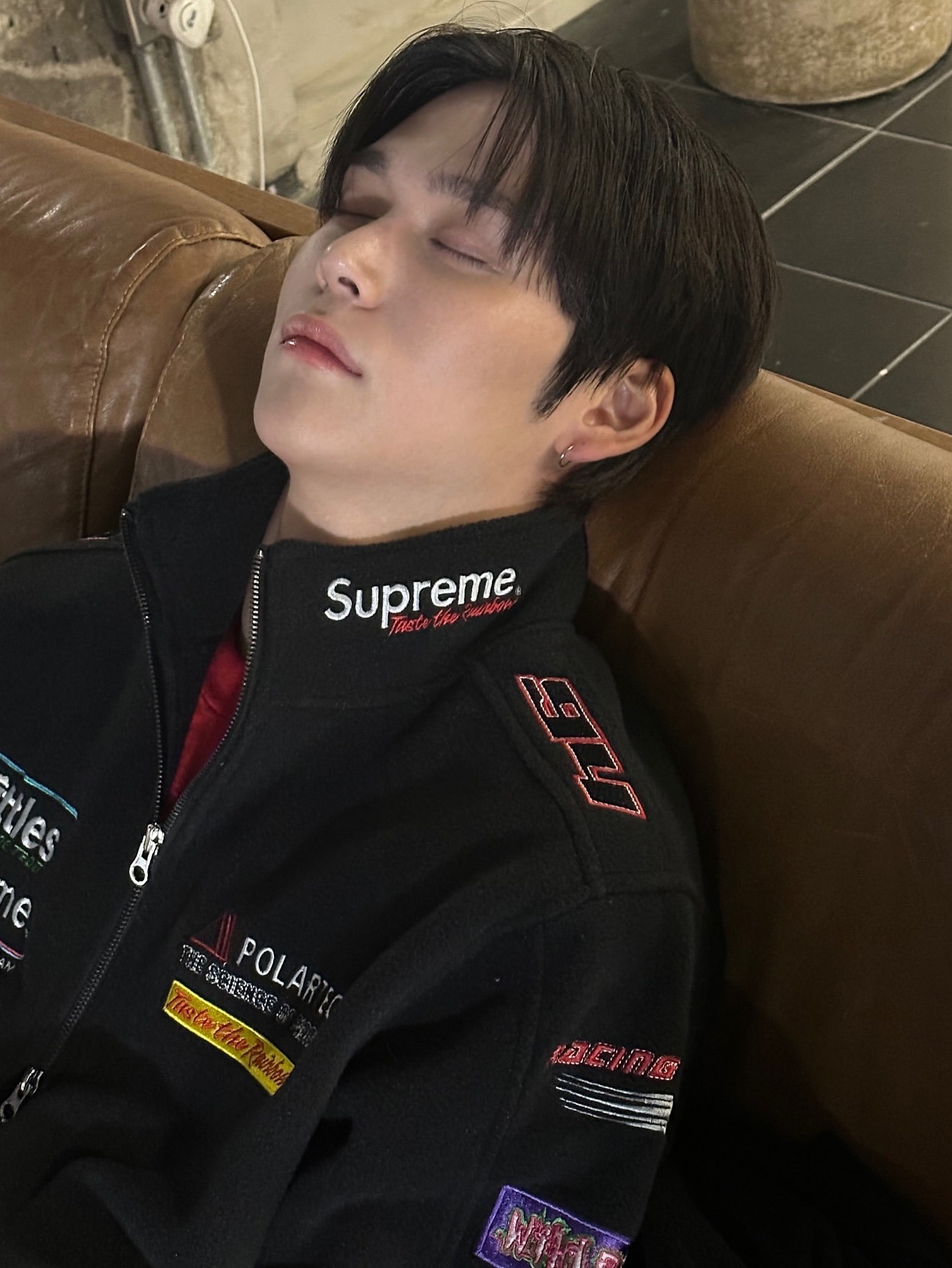 Supreme x Skittles Polartec Jacket Black - 21FW 착용 스타일 - 2