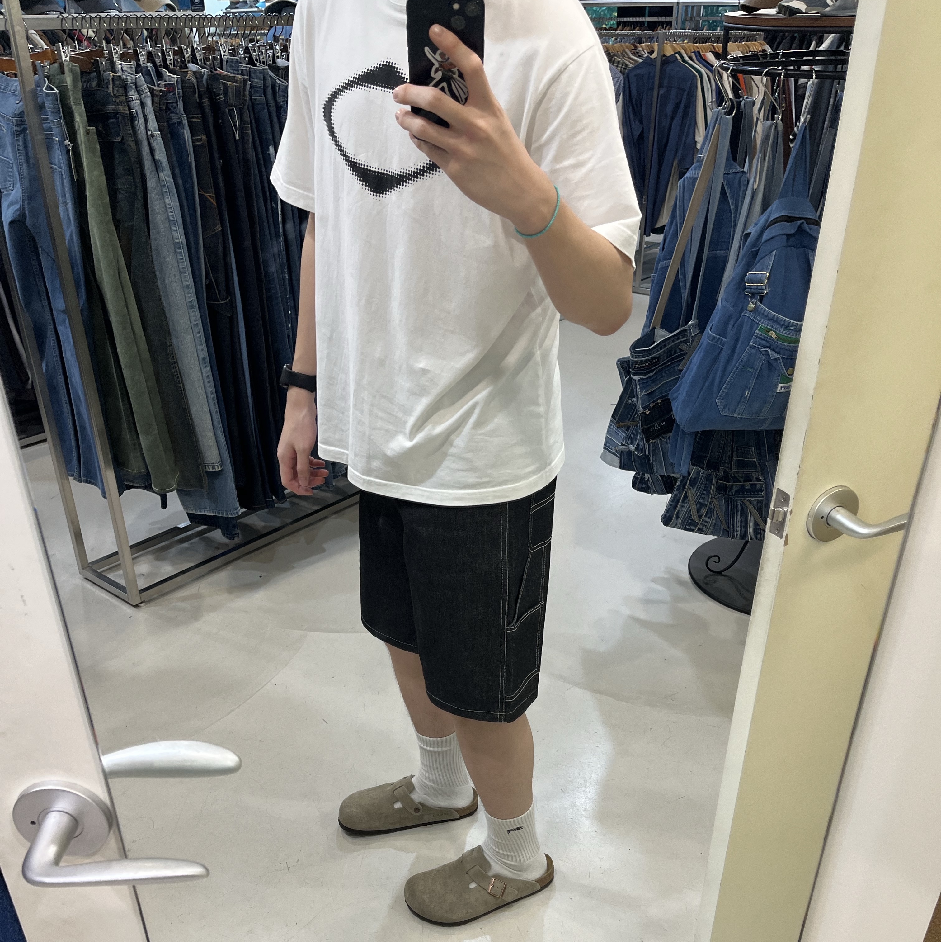 (W) Mischief Rhombus Blur T-Shirt Basic White, Stussy Small Stock Crew Socks White (3 Pack) 착용 스타일