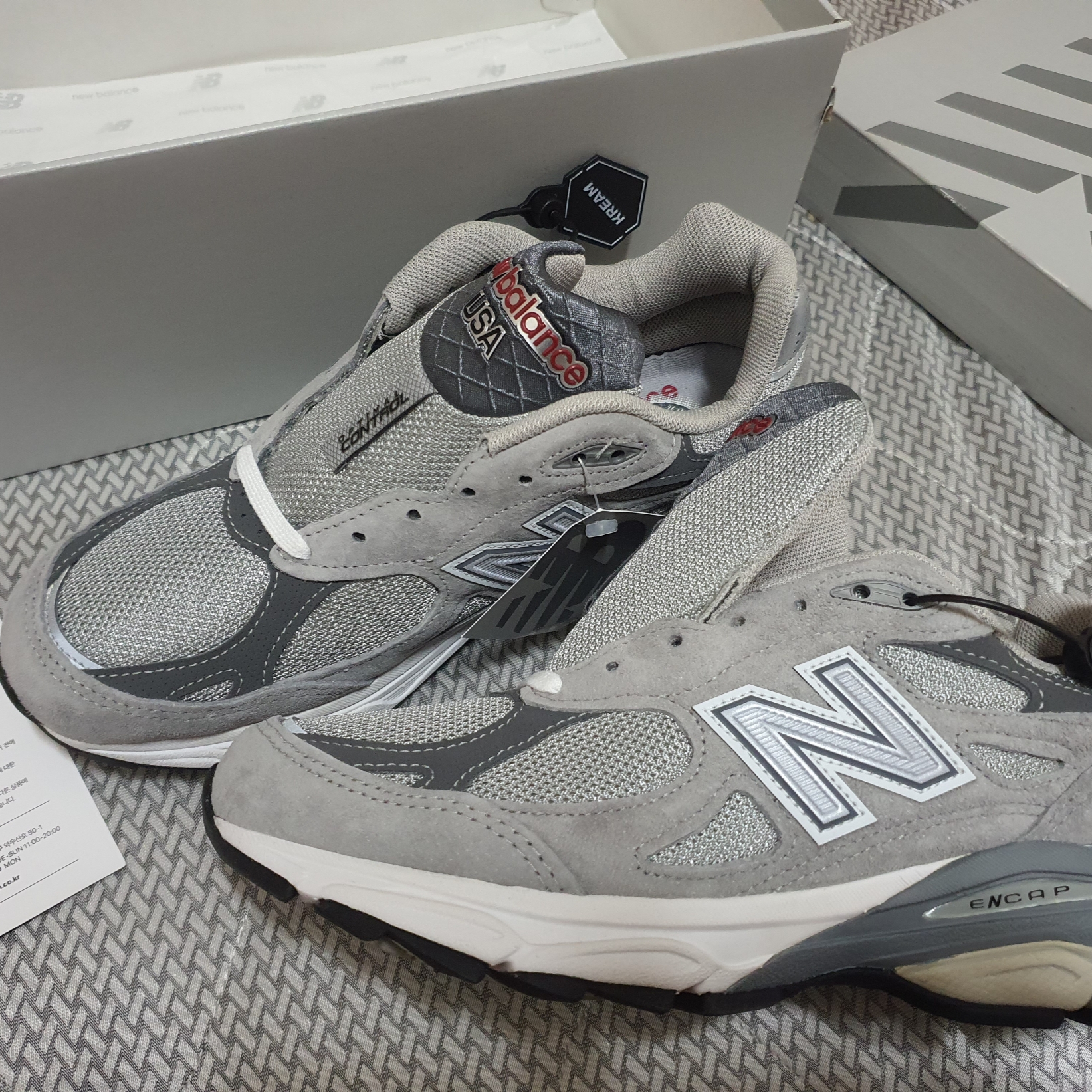 New Balance 990v3 Made in USA Grey - D Standard 착용 스타일 - 2