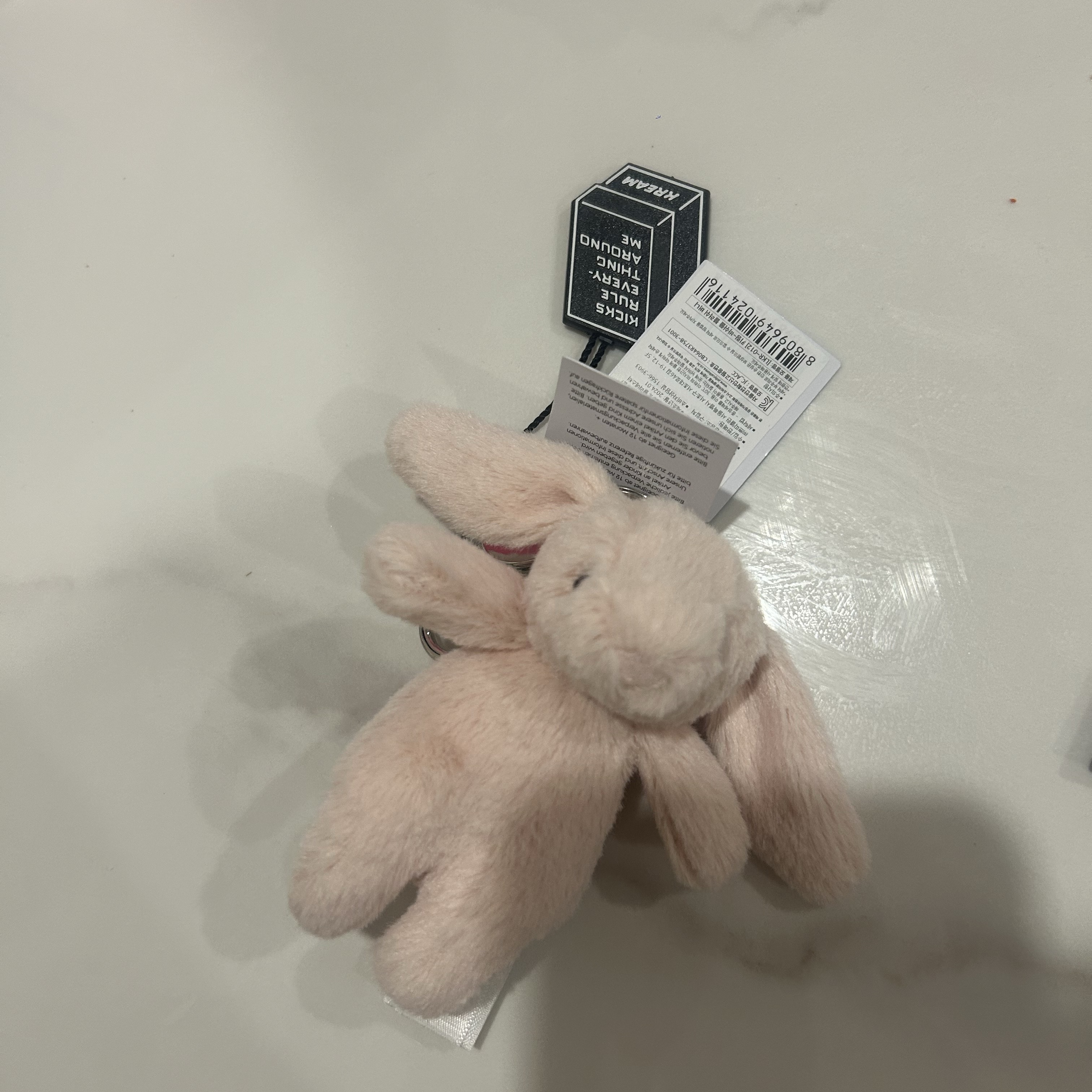 Jellycat Bashful Bunny Bag Charm Blush 착용 스타일