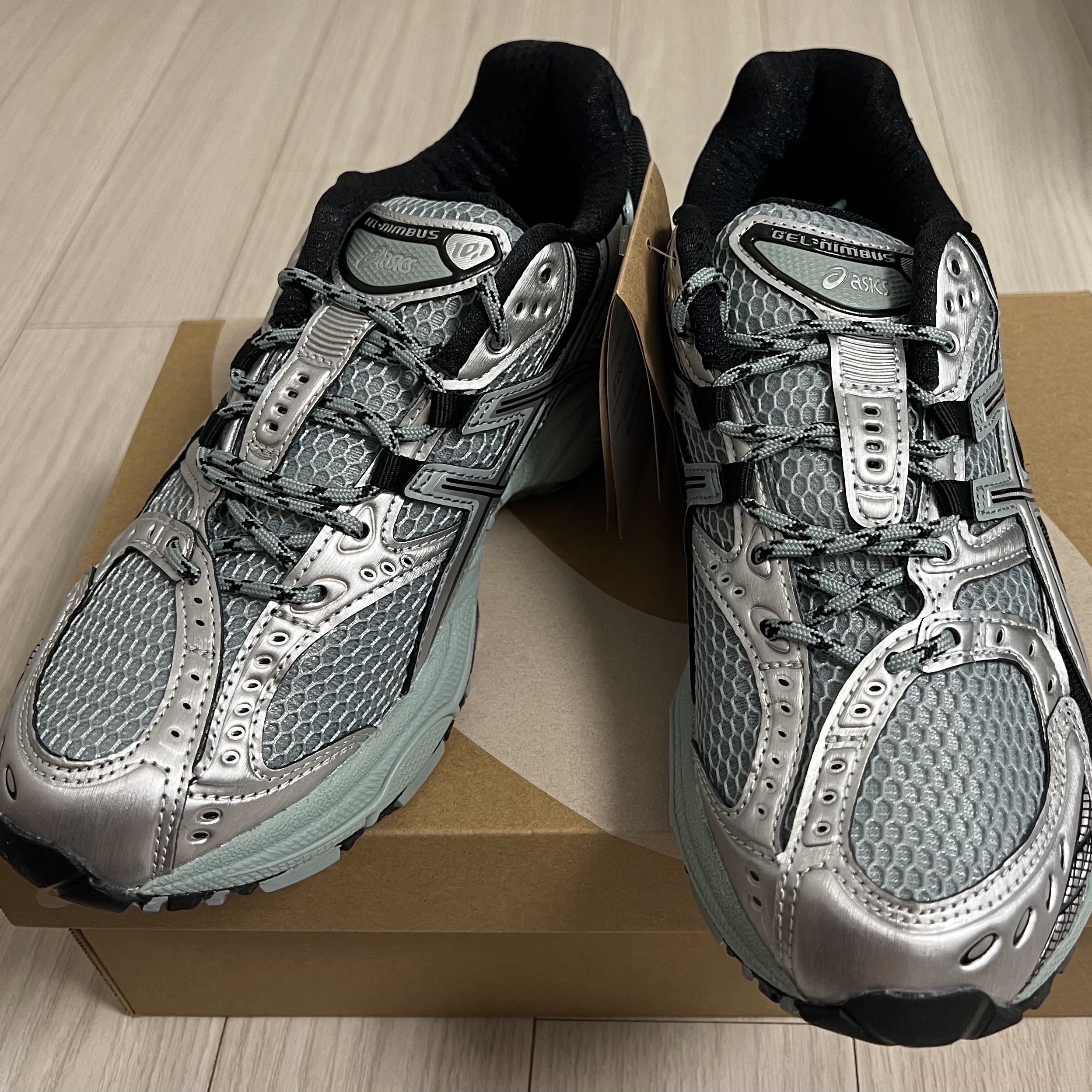 Asics Gel-Nimbus 10.1 Ocean Haze Pure Silver 착용 스타일 - 2