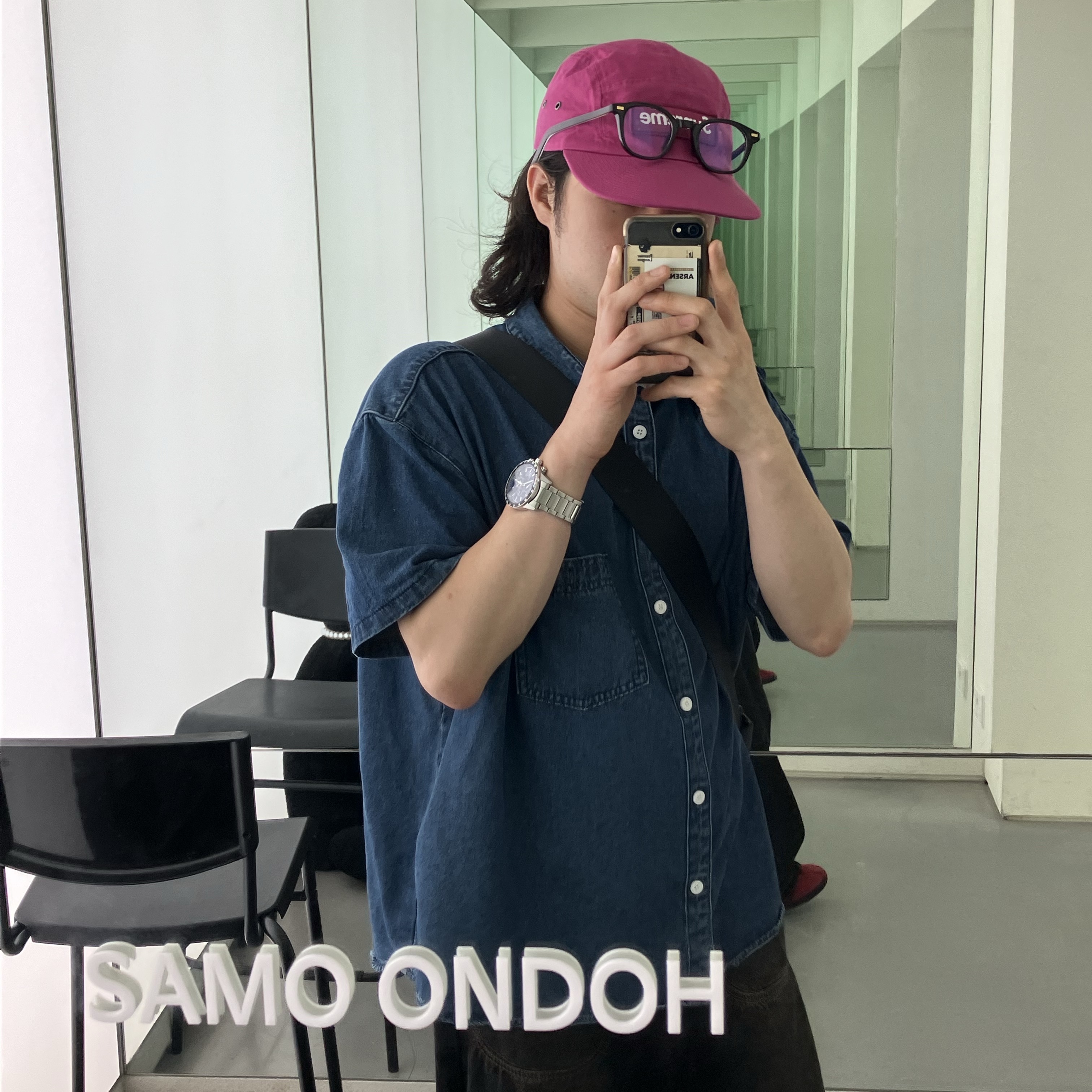 Adidas Tobacco Gruen Collegiate Burgundy, Supreme Waxed Cotton Camp Cap Magenta - 23FW 착용 스타일 - 3