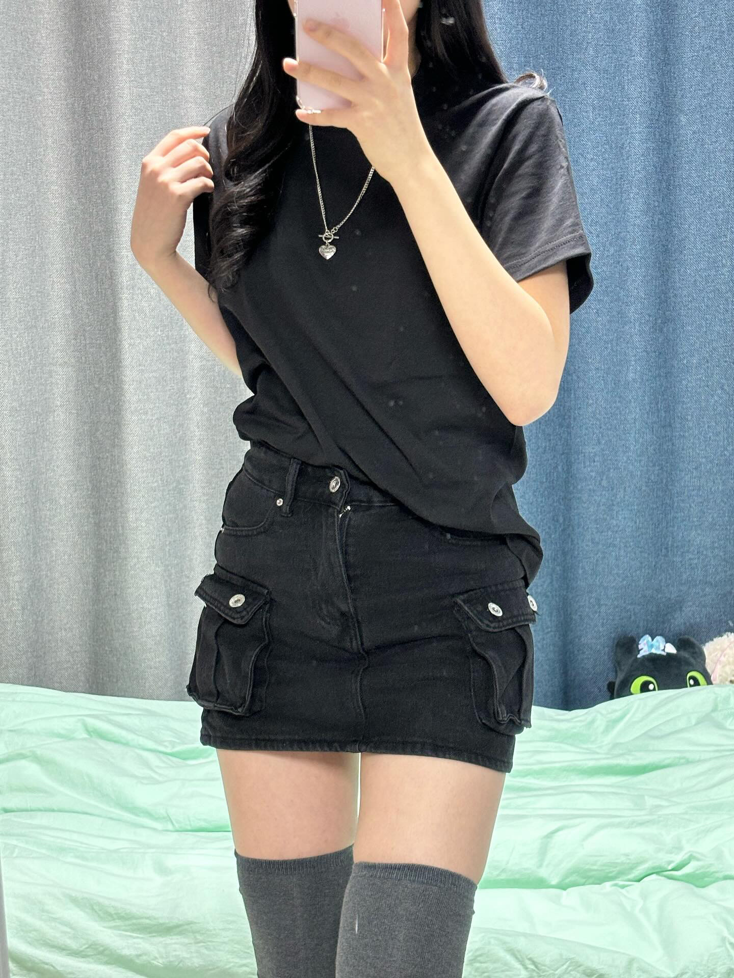 Gildan Heavy Ultra Cotton T-Shirt White Black (2Pack), Gildan Heavy Ultra Cotton T-Shirt Black (2Pack) 착용 스타일 - 1