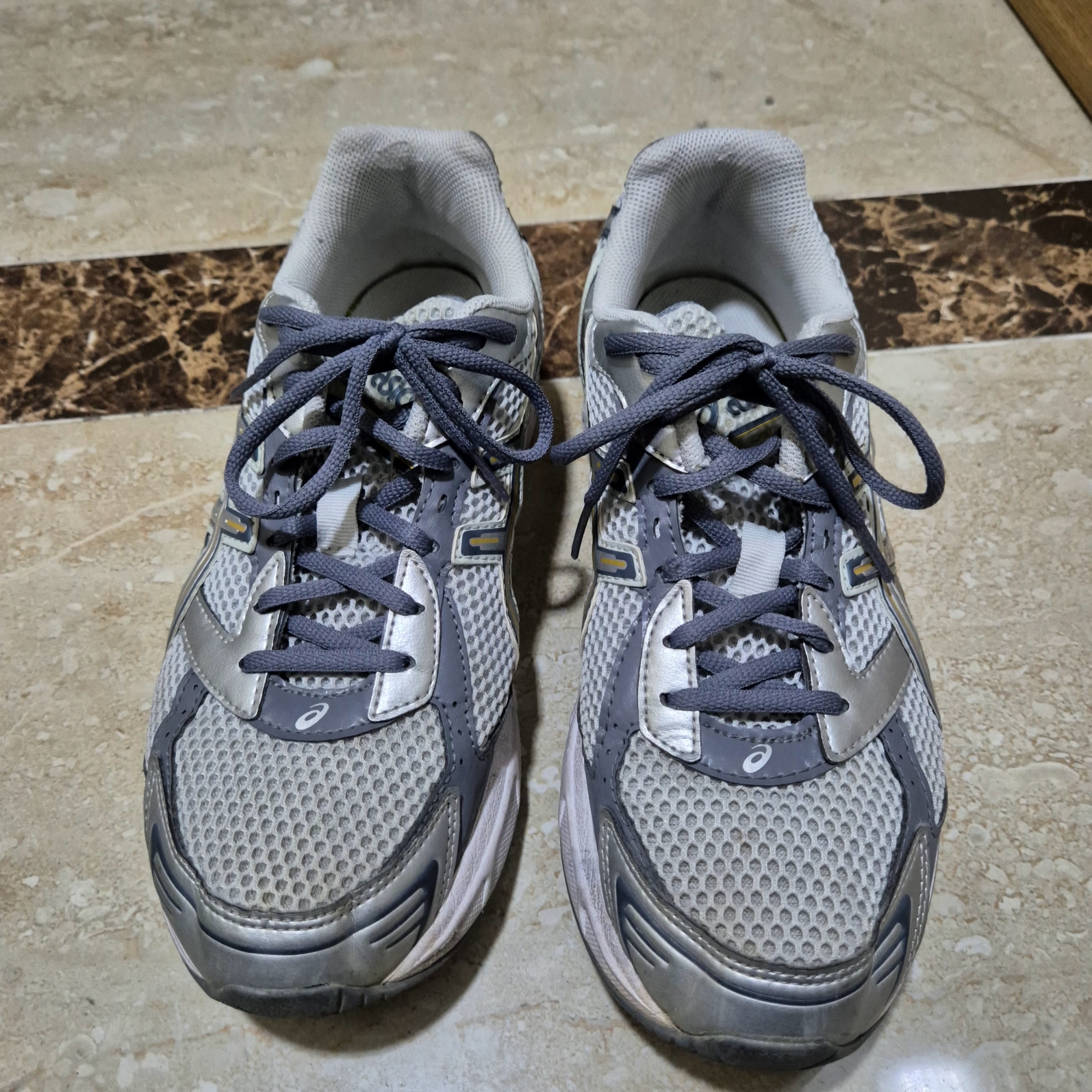 Asics Gel-1130 Polar Shade Pure Silver 착용 스타일 - 2