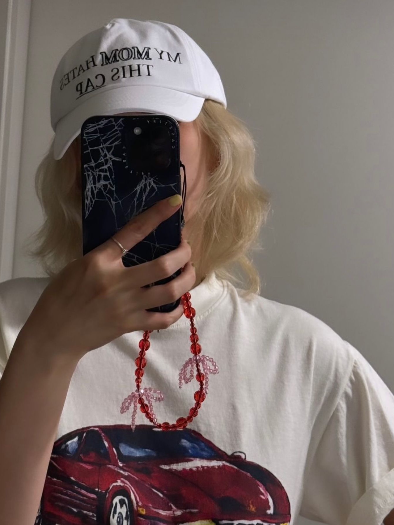 Ajobyajo PBA My Mom Hates This Cap White 착용 스타일