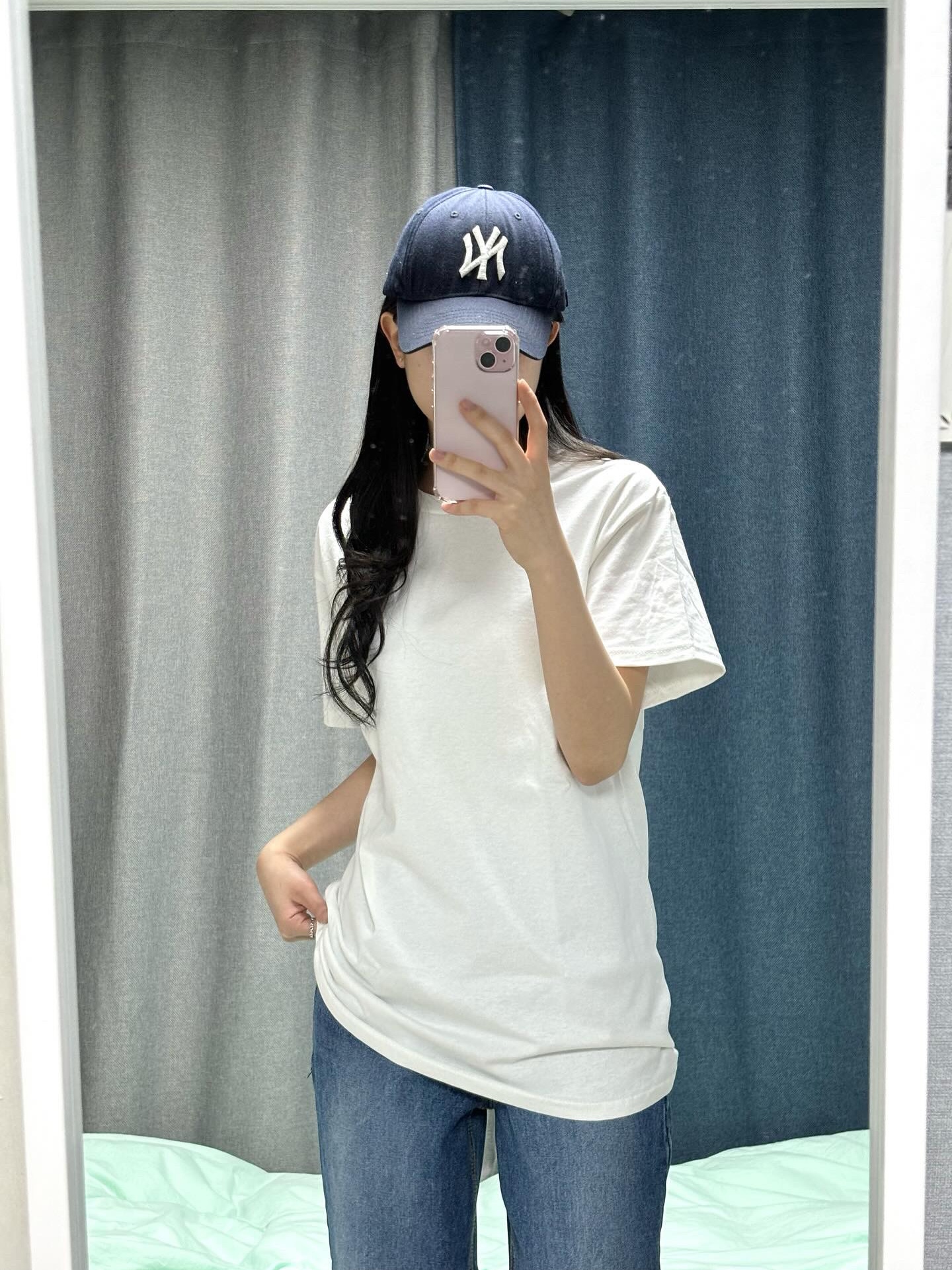 Maison Margiela Keyring Wallet Black, Gildan Light Cotton T-Shirt White Black (2Pack) 착용 스타일 - 4