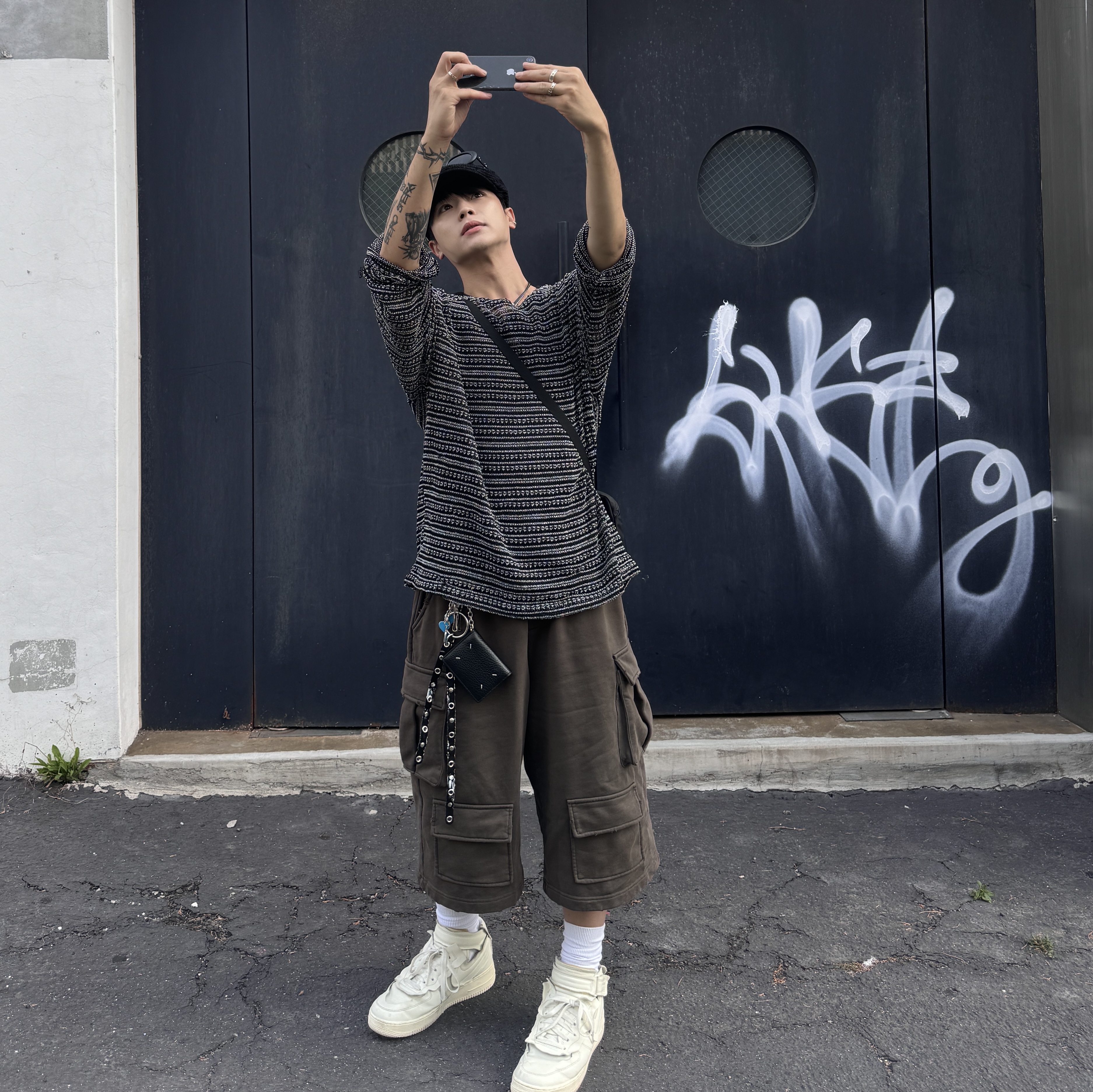 Nos Couleurs Paisley Rivet Hunting Cap Black, Nike x Comme des Garcons Homme Plus Air Force Mid White 착용 스타일