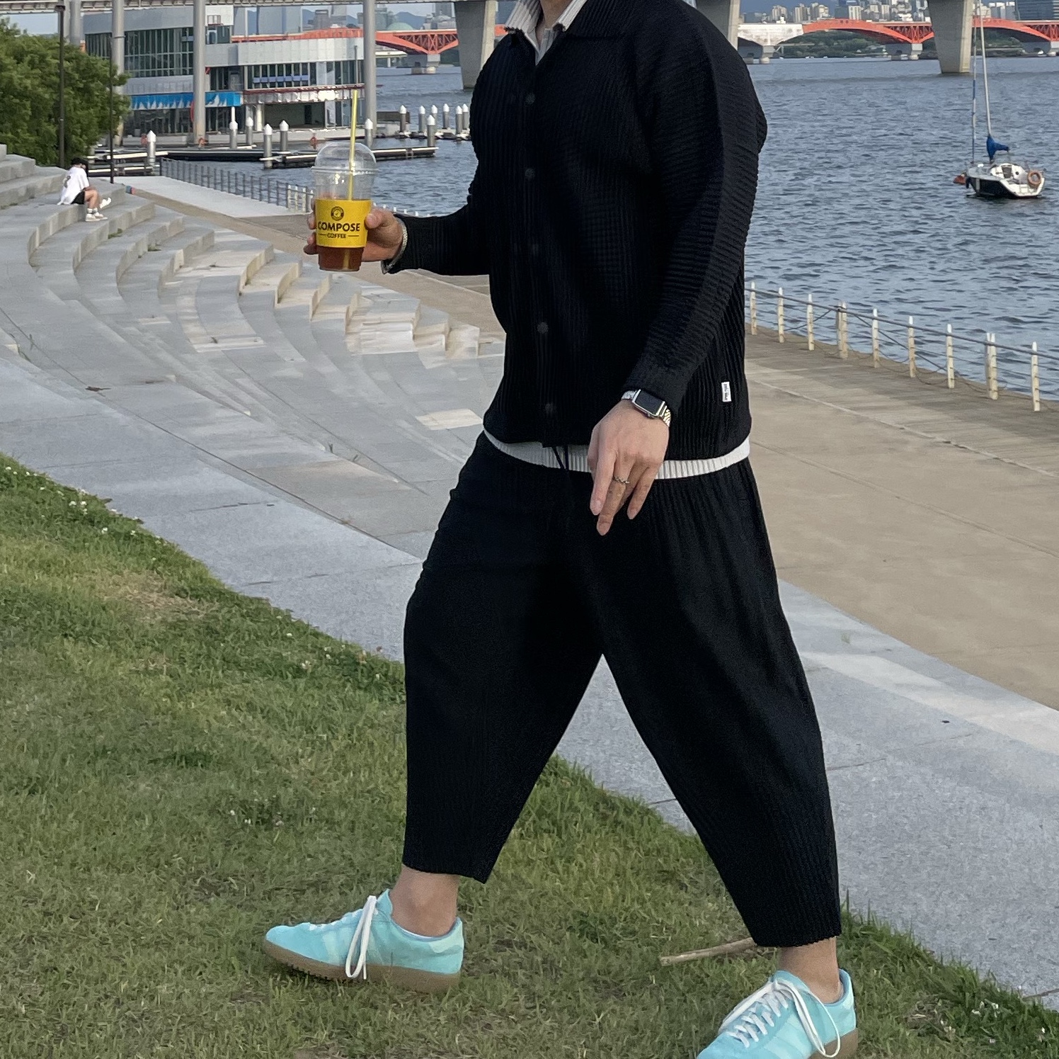 Homme Plisse Issey Miyake Basics Pants Black, Adidas Bermuda Easy Mint 착용 스타일