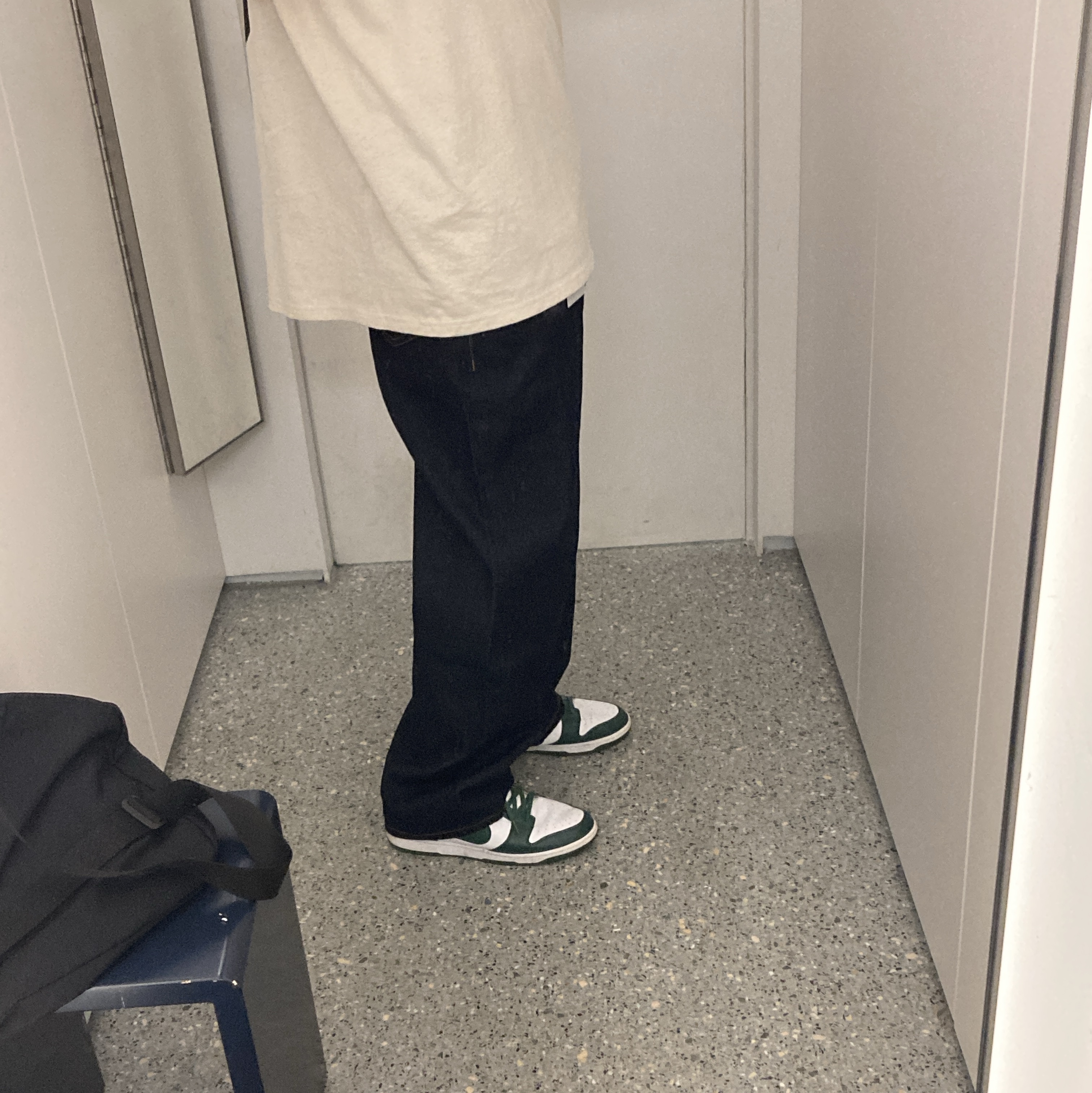 Stussy 8 Ball T-Shirt Smoke - 22SS, Nike Dunk Low Retro Varsity Green 착용 스타일