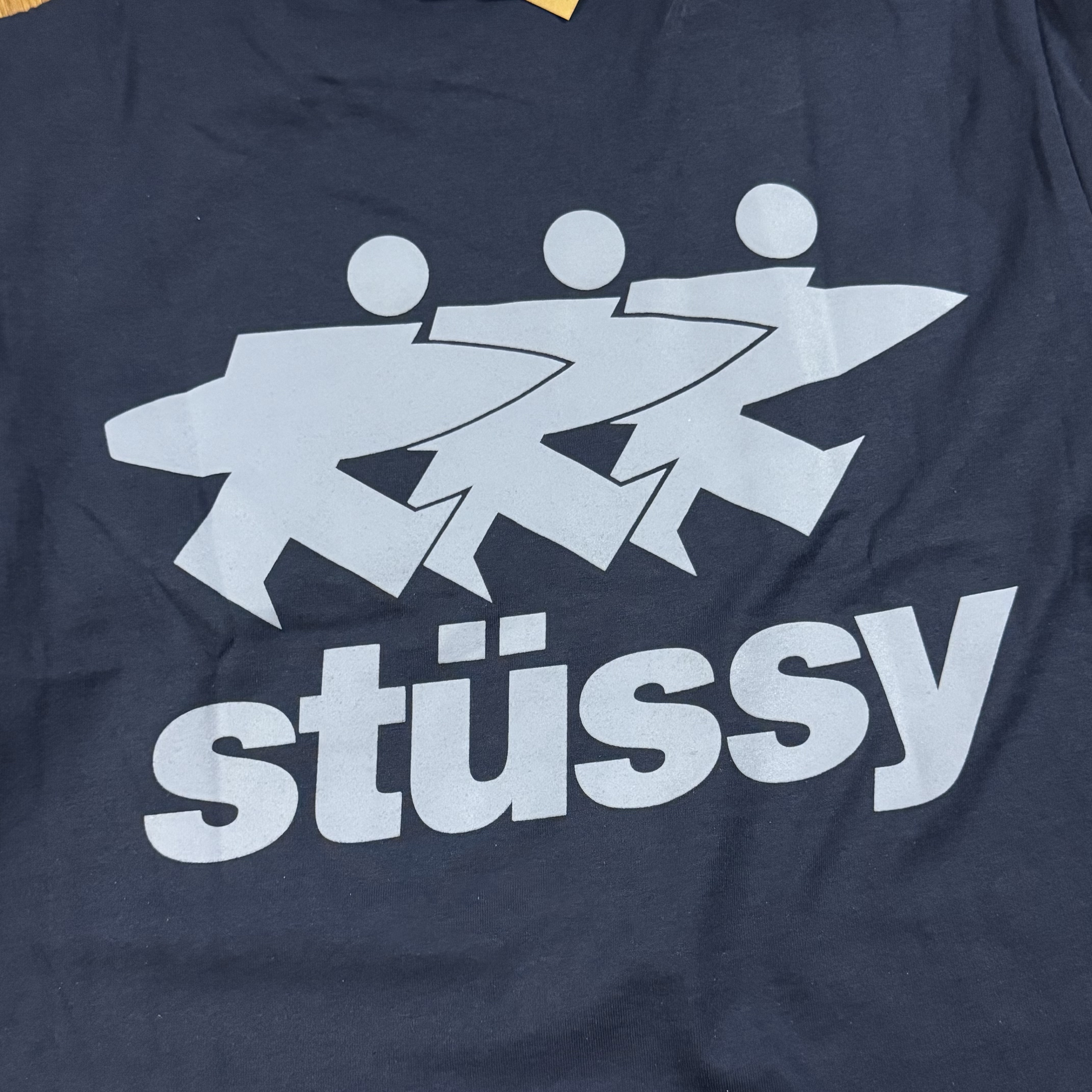 Stussy Surfwalk T-Shirt Navy 착용 스타일
