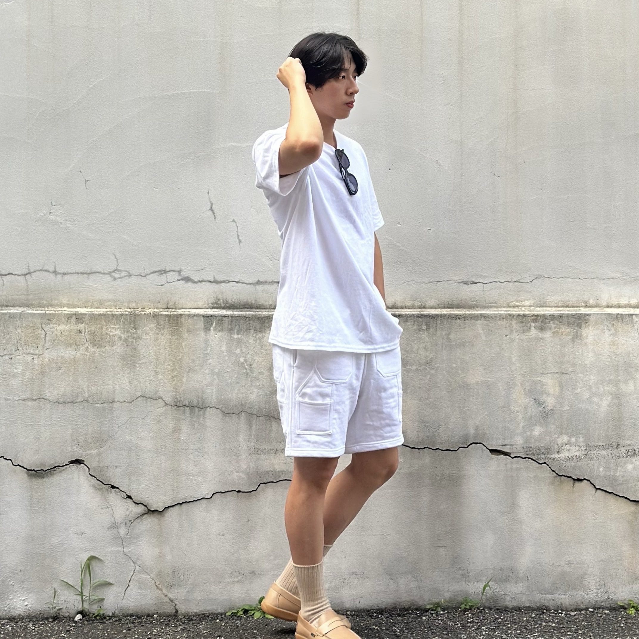 Gildan Light Cotton T-Shirt White Black (2Pack) 착용 스타일 - 2