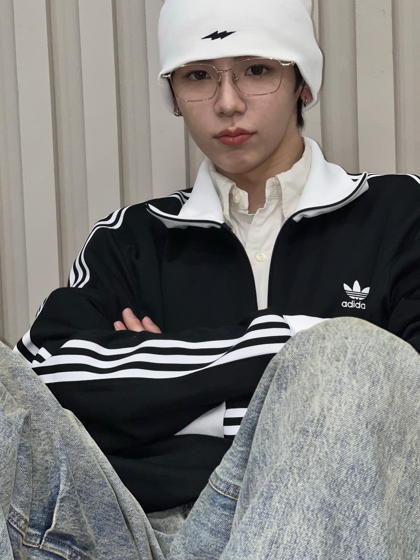 Adidas Adicolor Classics Beckenbauer Track Jacket Black - KR Sizing, Adidas Samba OG Black White Gum 착용 스타일 - 4