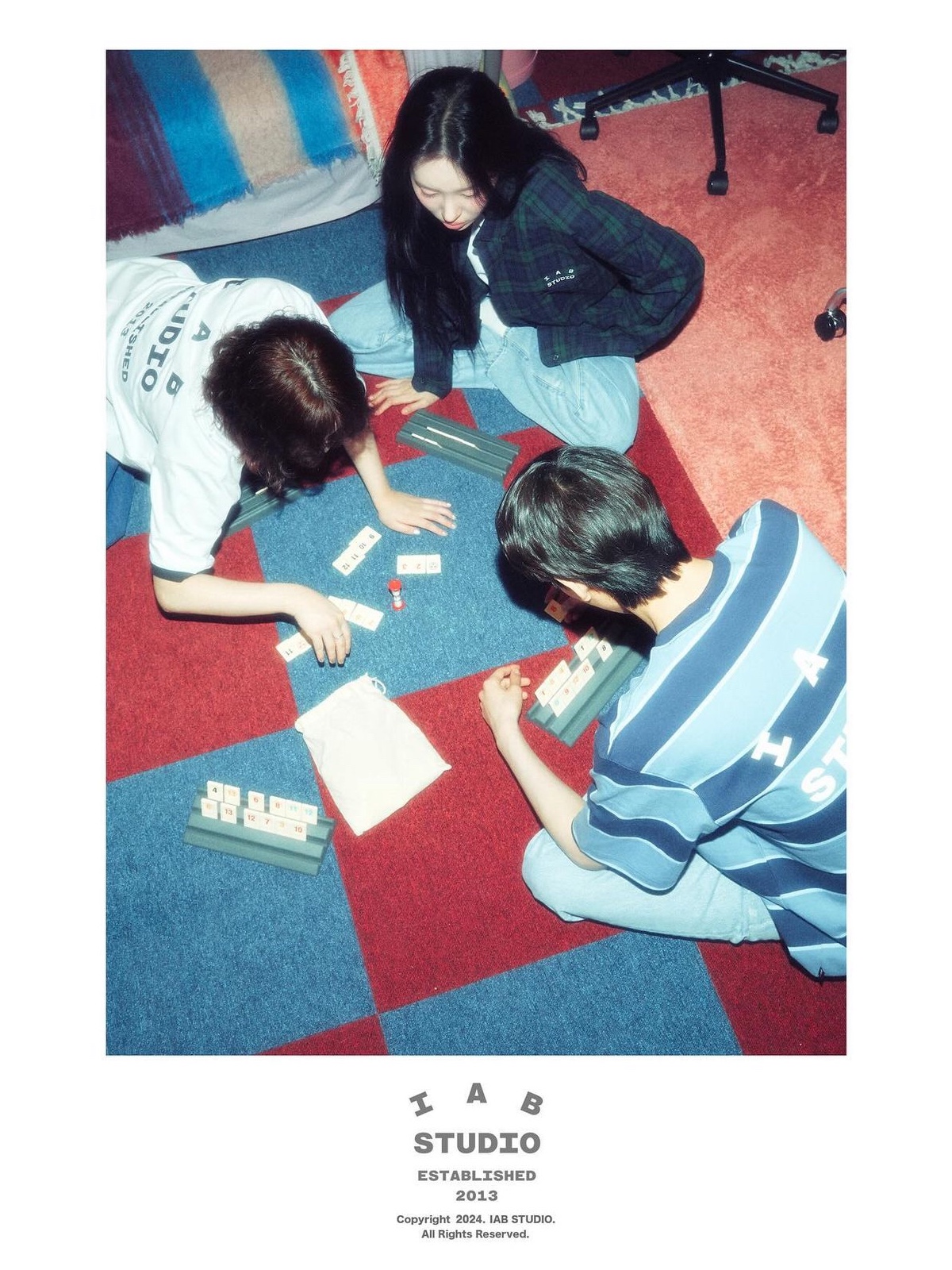 IAB Studio Established T-Shirt White Black 착용 스타일 - 4