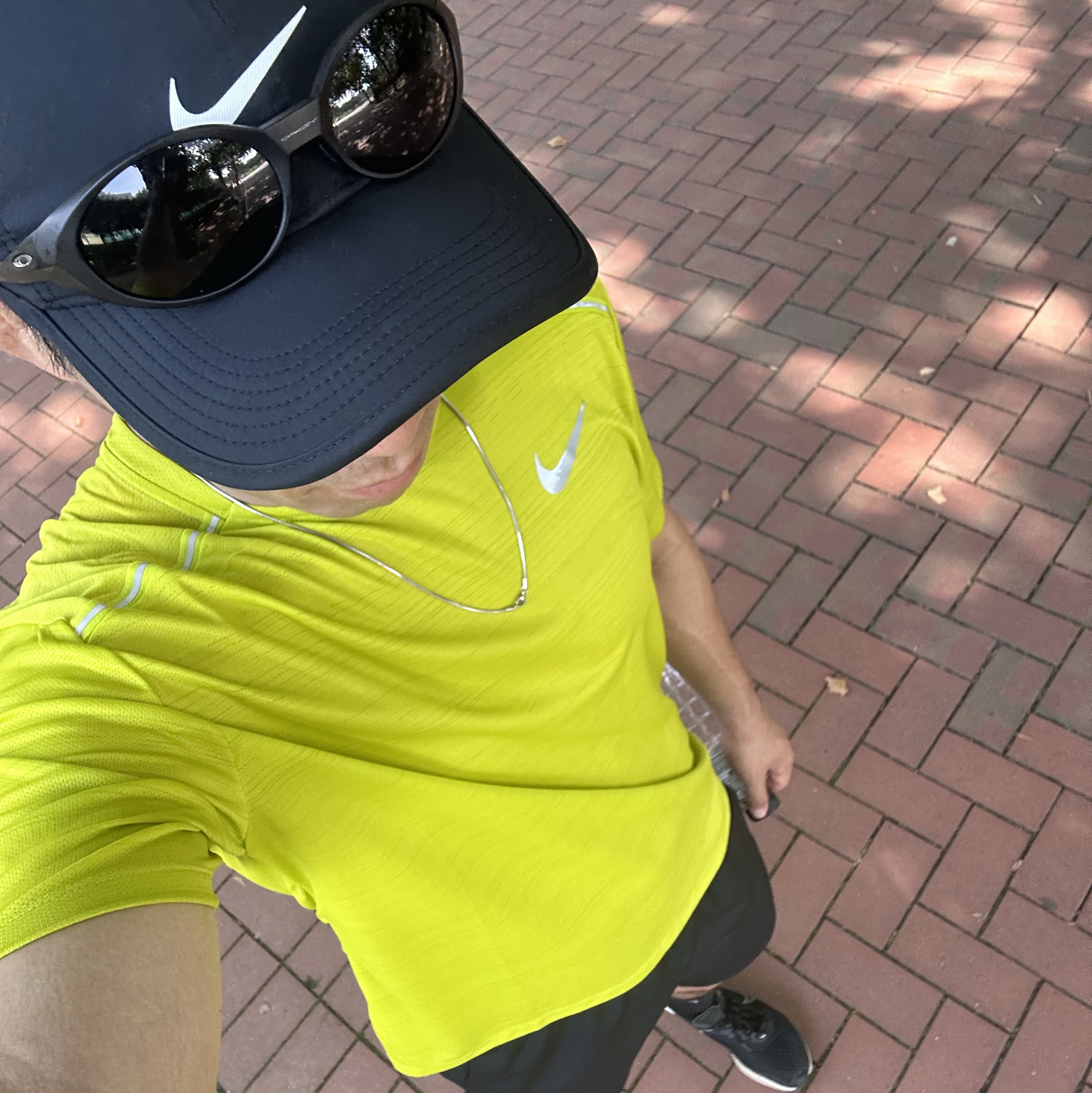 Oakley Eye Jacket Redux Matte Black Frame Prizm Grey Lenses High Bridge Fit, Nike ZoomX Vaporfly Next% 3 Black Metallic Gold Grain 착용 스타일