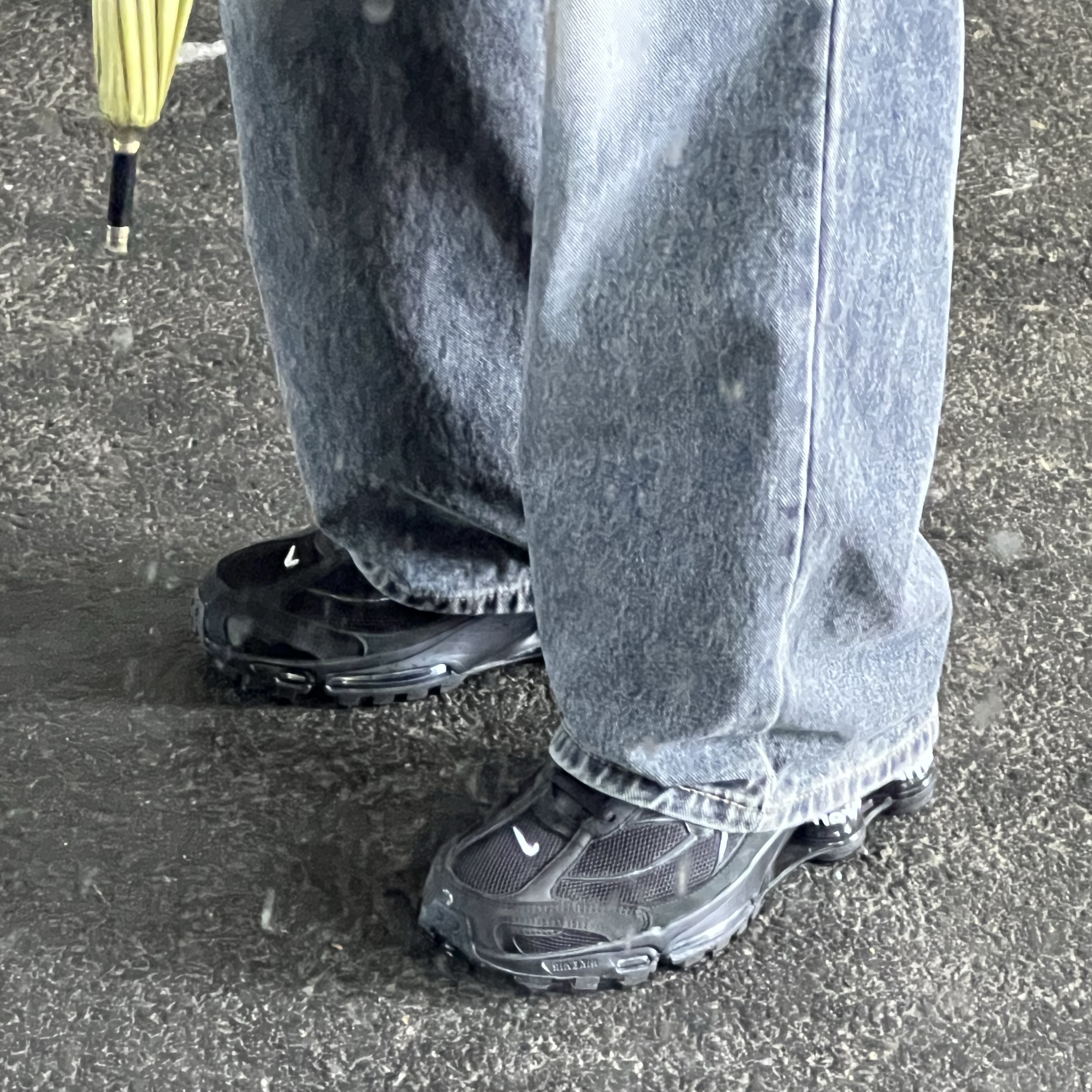 Nike x Supreme Shox Ride 2 SP Black 착용 스타일