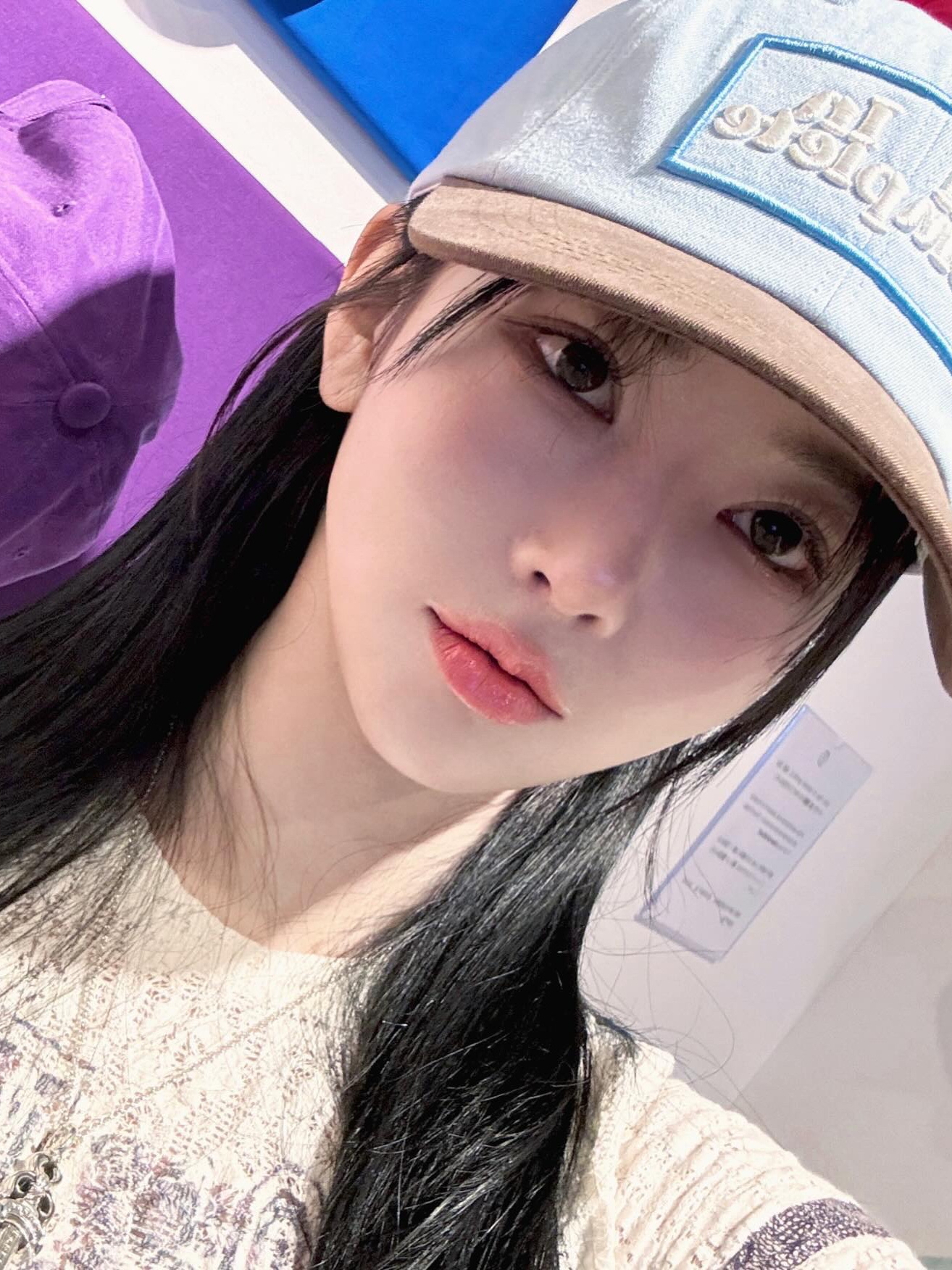 Allincomplete Moon Logo Ball Cap Brown & Sky Blue 착용 스타일 - 1