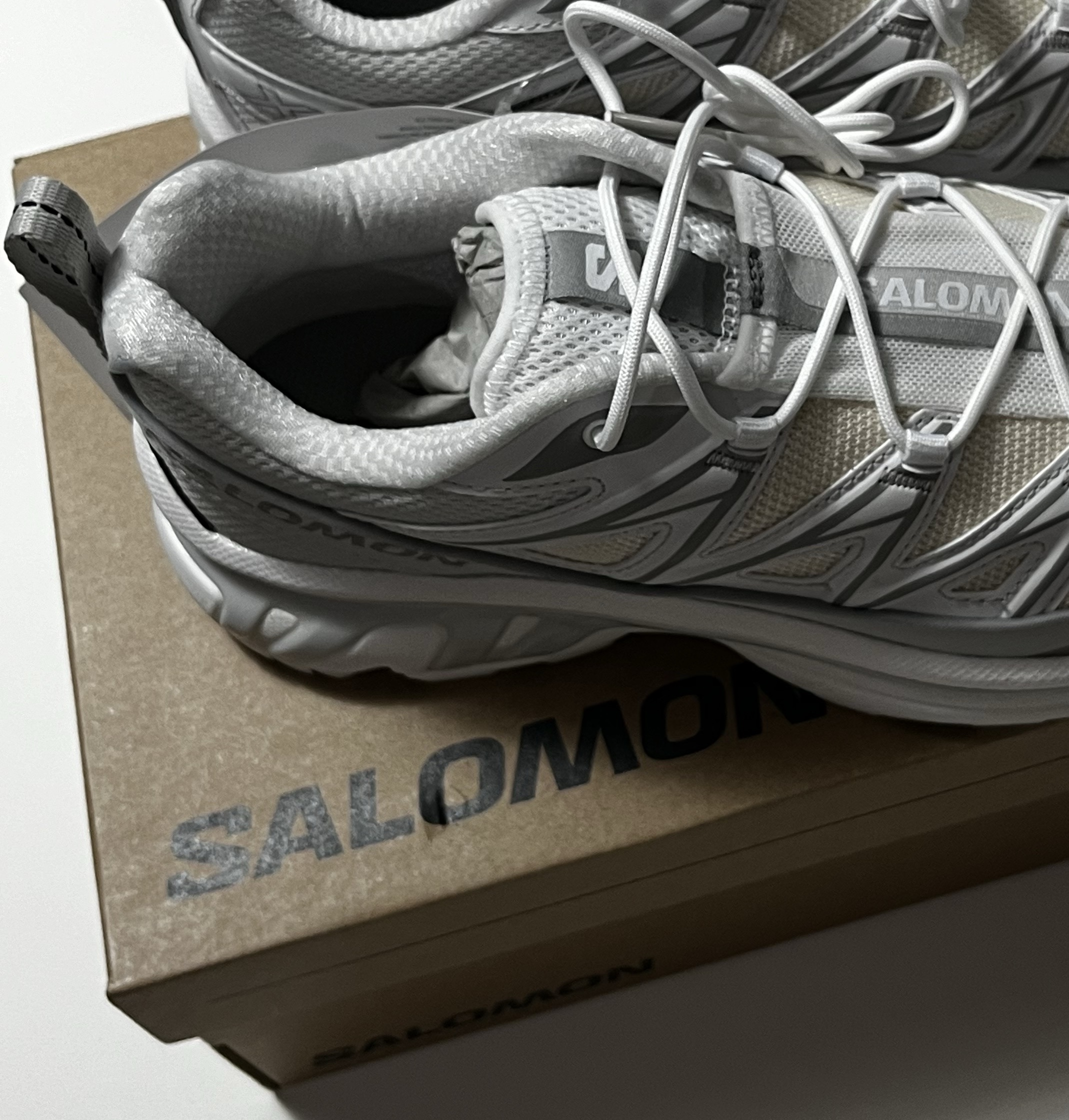 Salomon XT-6 Expanse Vanilla Ice White 착용 스타일
