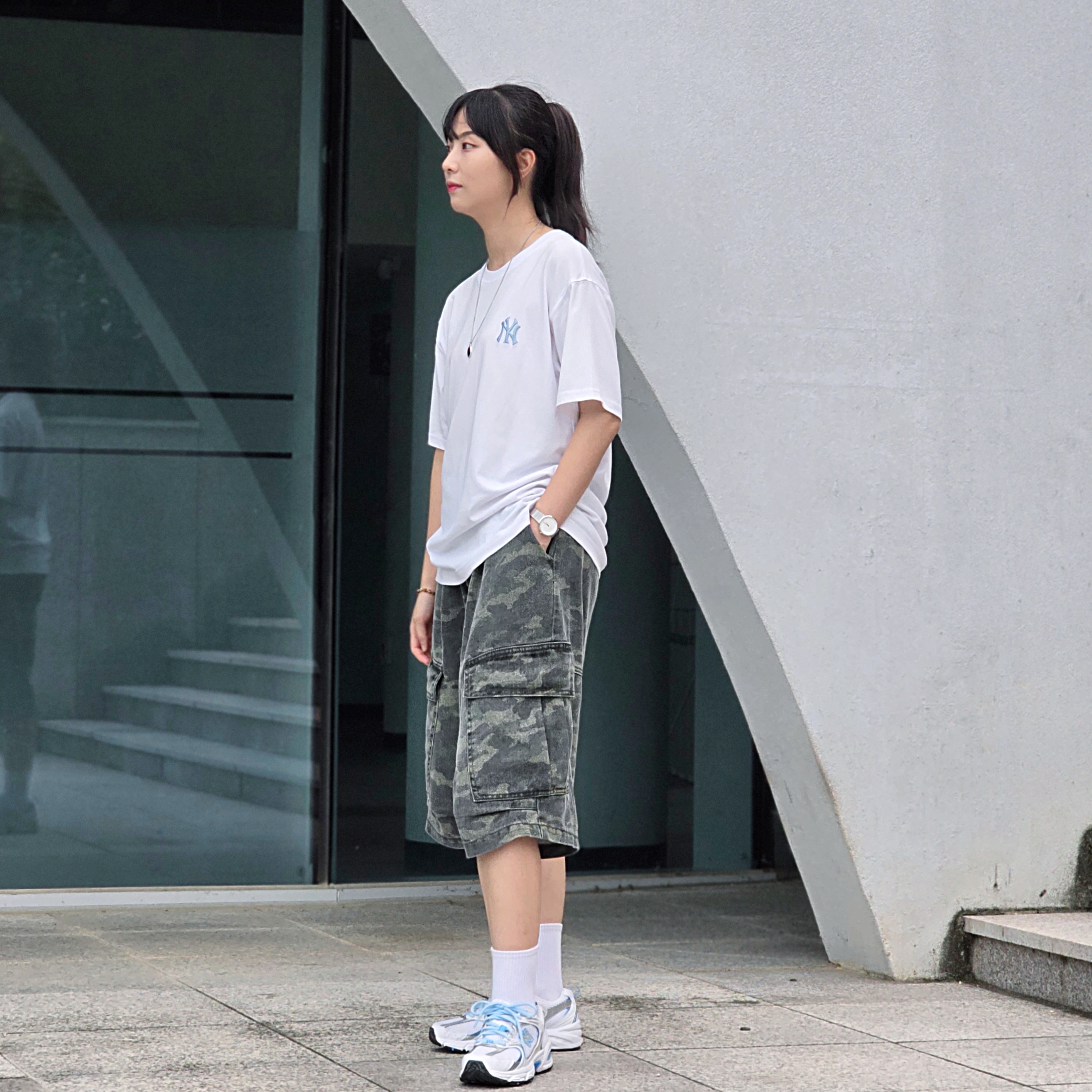 New Balance 530 Sky Blue 착용 스타일 - 1