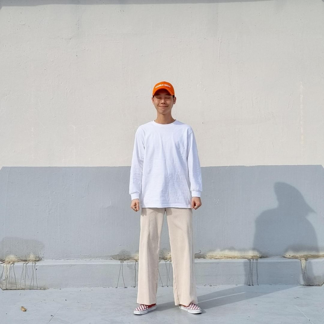 Gildan Heavy Ultra Cotton Long Sleeve T-Shirt White Black (2Pack) 착용 스타일