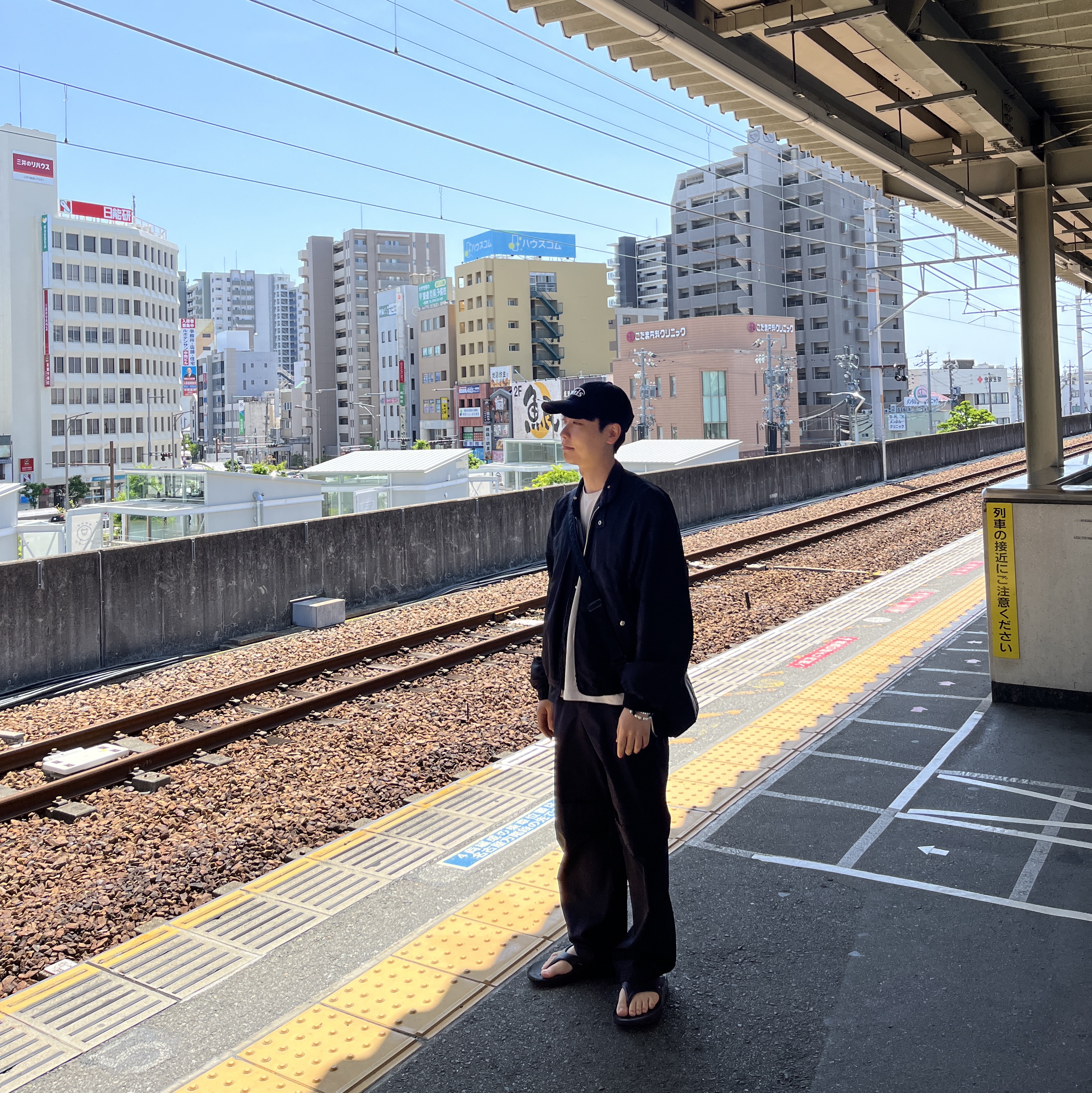 Porter Tanker Shoulder Bag S Black, Emis New Logo Emis Cap Black 착용 스타일