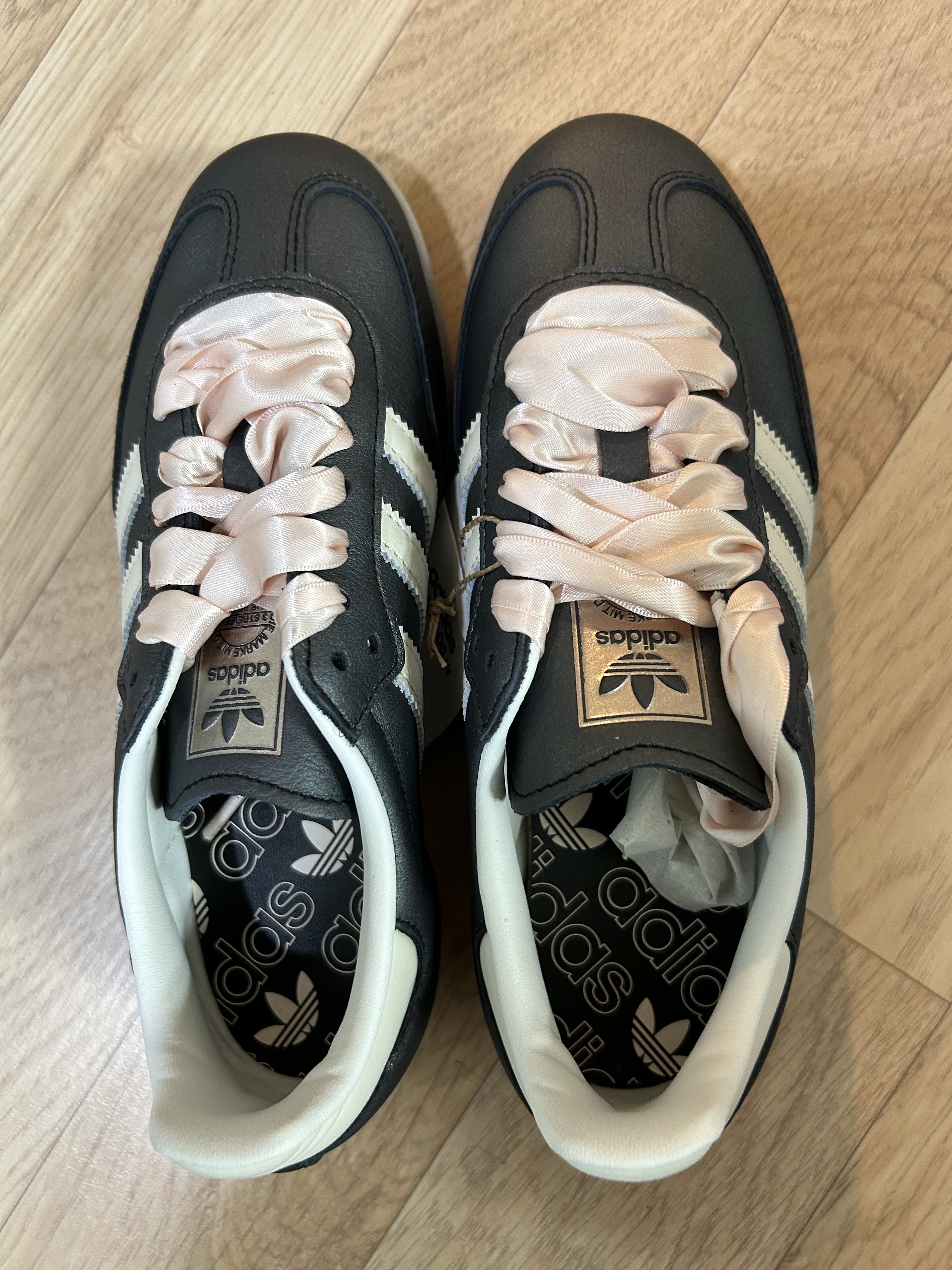 (W) Adidas Samba OG Core Black Off White 착용 스타일