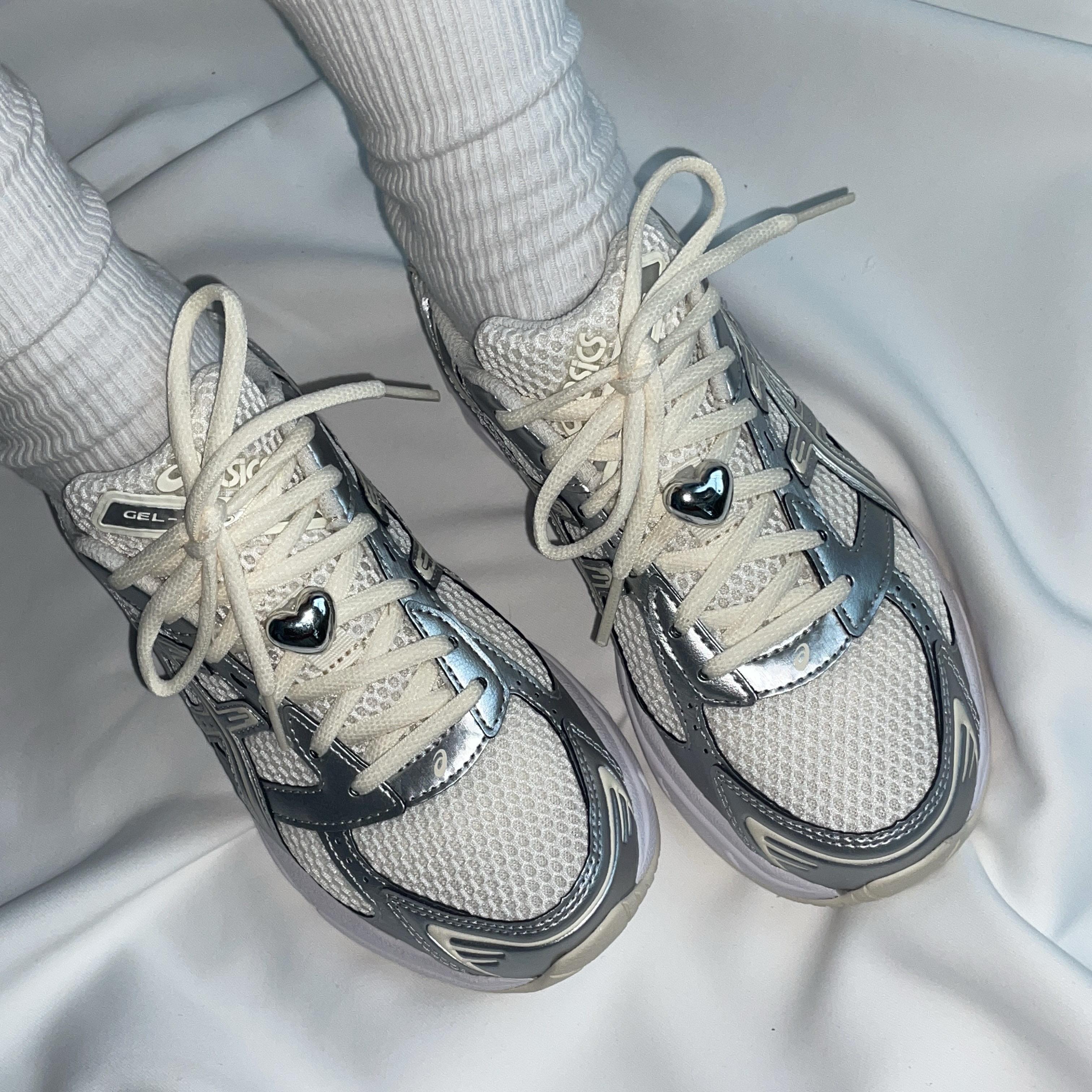 (W) Asics Gel-1130 Cream Pure Silver 착용 스타일 - 1