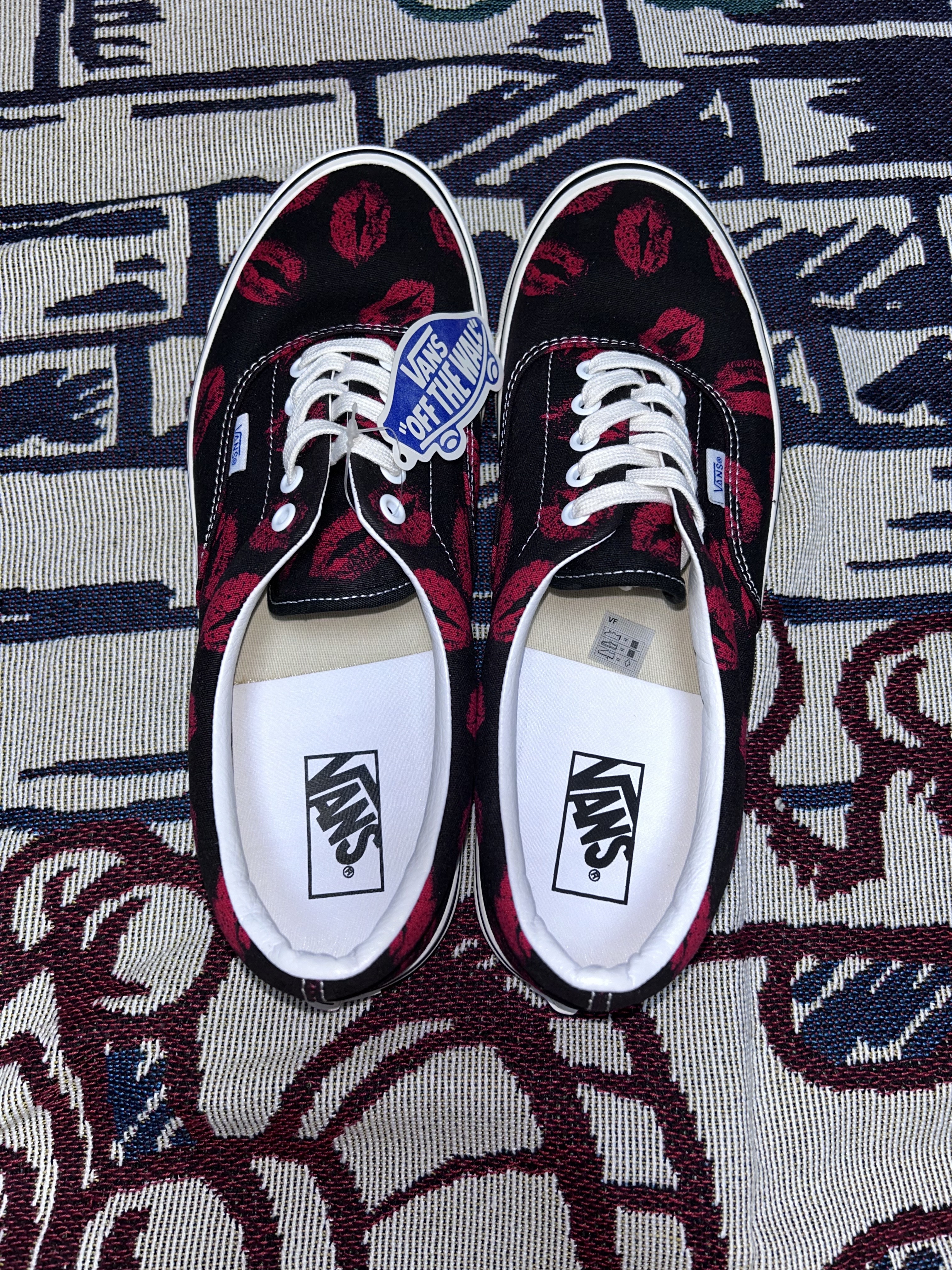 Vans Era 95 DX Anaheim Factory Black Hotlips 착용 스타일 - 3