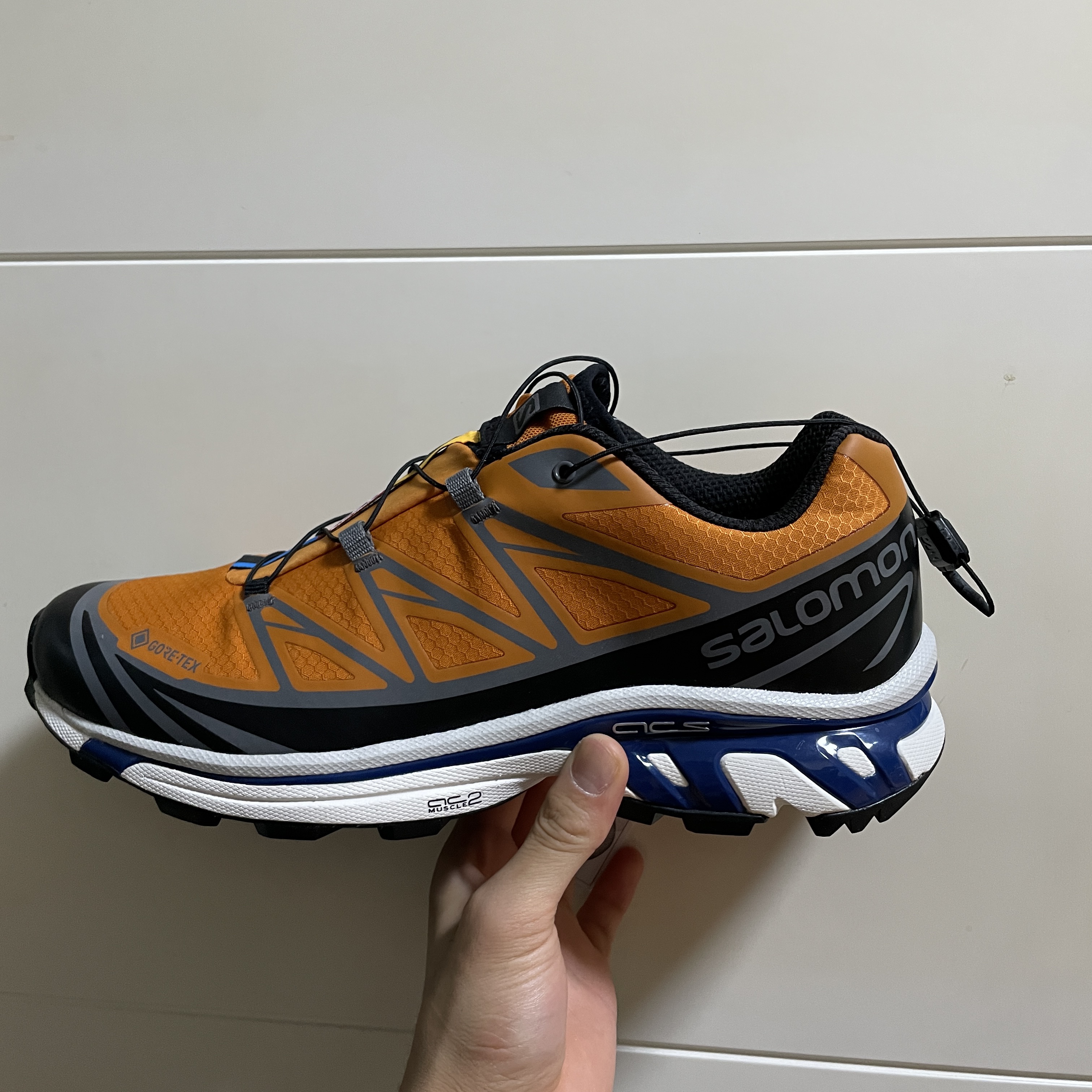 Salomon XT-6 Gore-Tex Utility Marmalade 착용 스타일