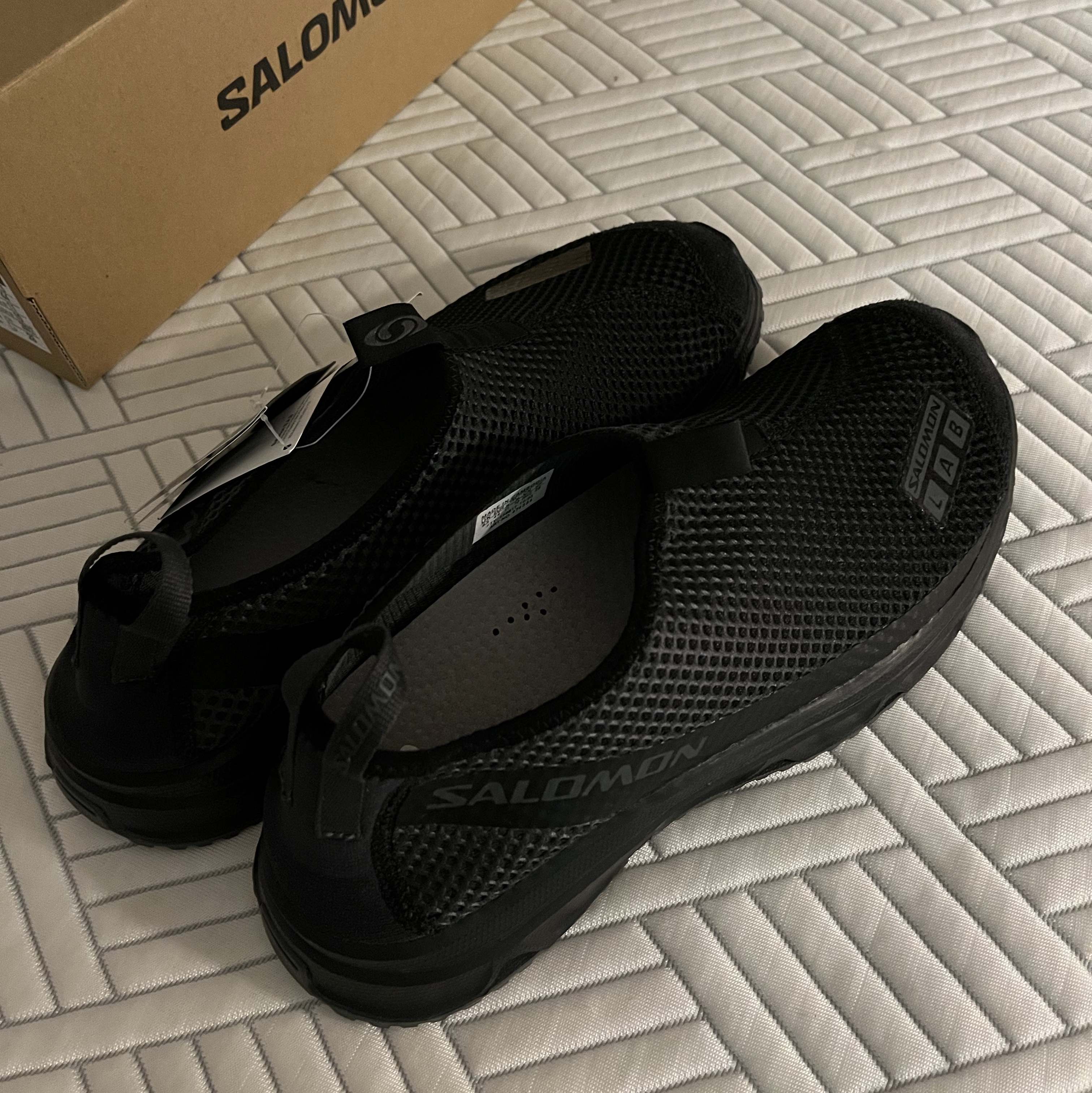 Salomon RX Moc 3.0 Suede Black Magnet 착용 스타일 - 1