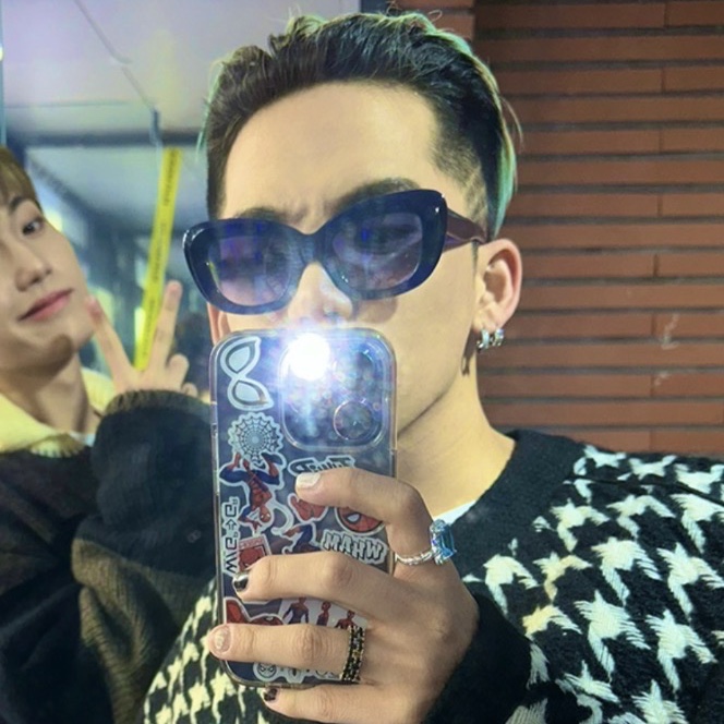 Highcollar Volume1 Purple, Highcollar Volume1 Brown 착용 스타일