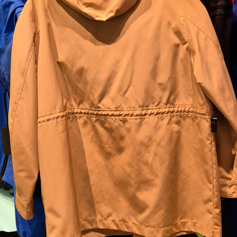 (W) Moncler Treberon Parka Jacket Beige - 23SS 착용 스타일 - 4