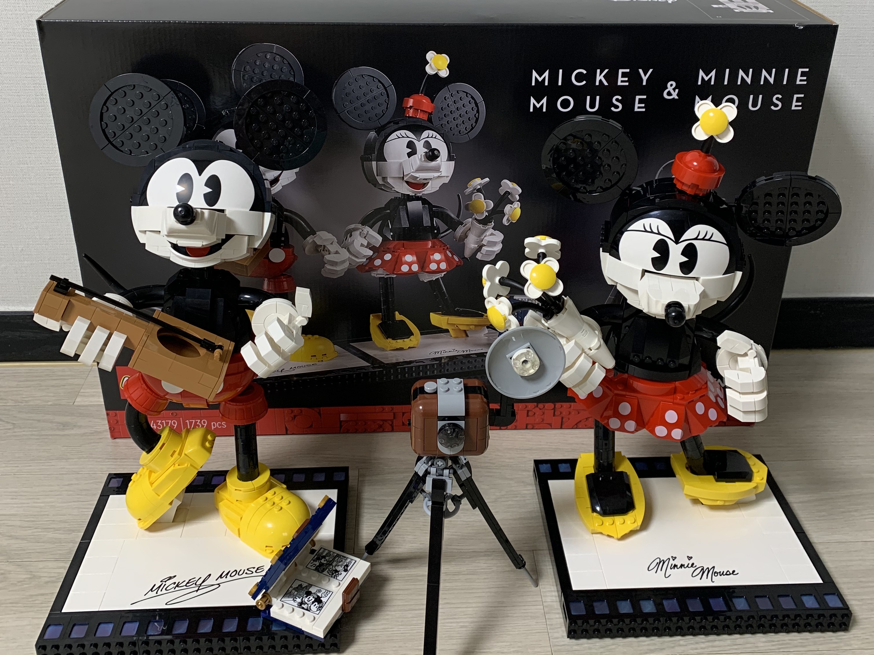 Lego Disney Mickey Mouse & Minnie Mouse, Lego New York Postcard 착용 스타일 - 2