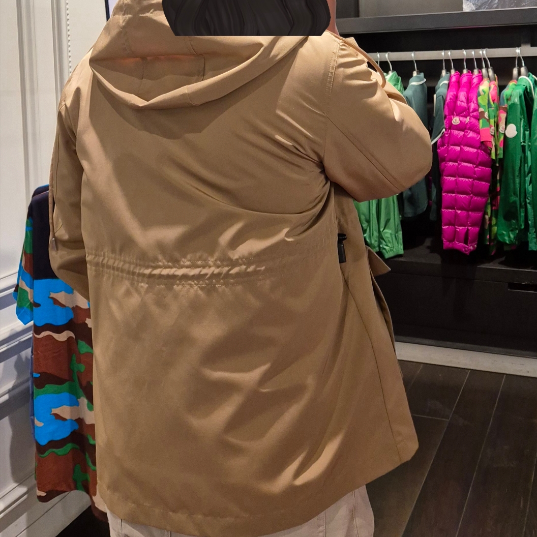 (W) Moncler Treberon Parka Jacket Beige - 23SS 착용 스타일 - 2