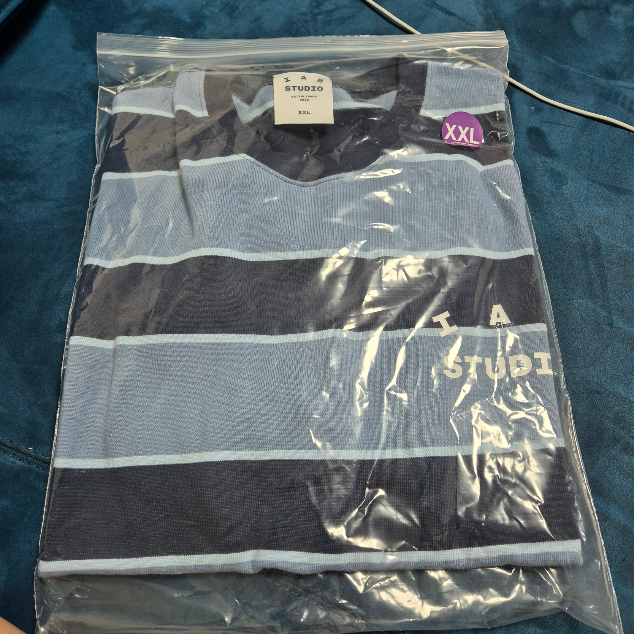 IAB Studio Striped T-Shirt Blue White 착용 스타일 - 2