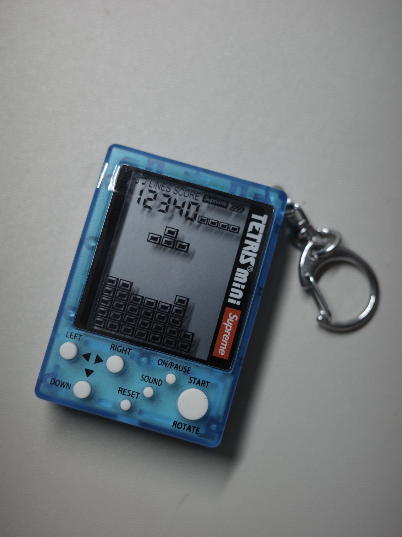 Supreme x Tetris Mini Blue - 24SS (Korean Ver.) 착용 스타일 - 1