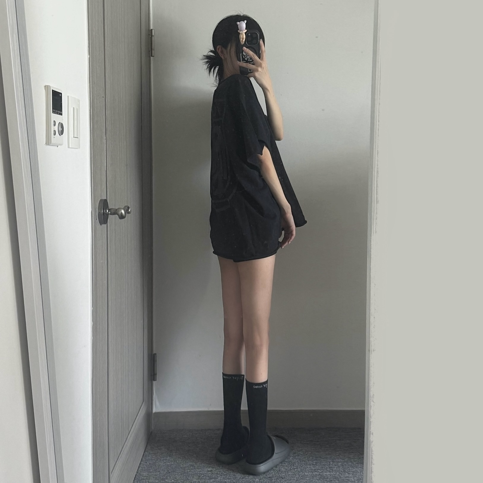 Yeezy Vultures Box T-Shirt Black 착용 스타일 - 4