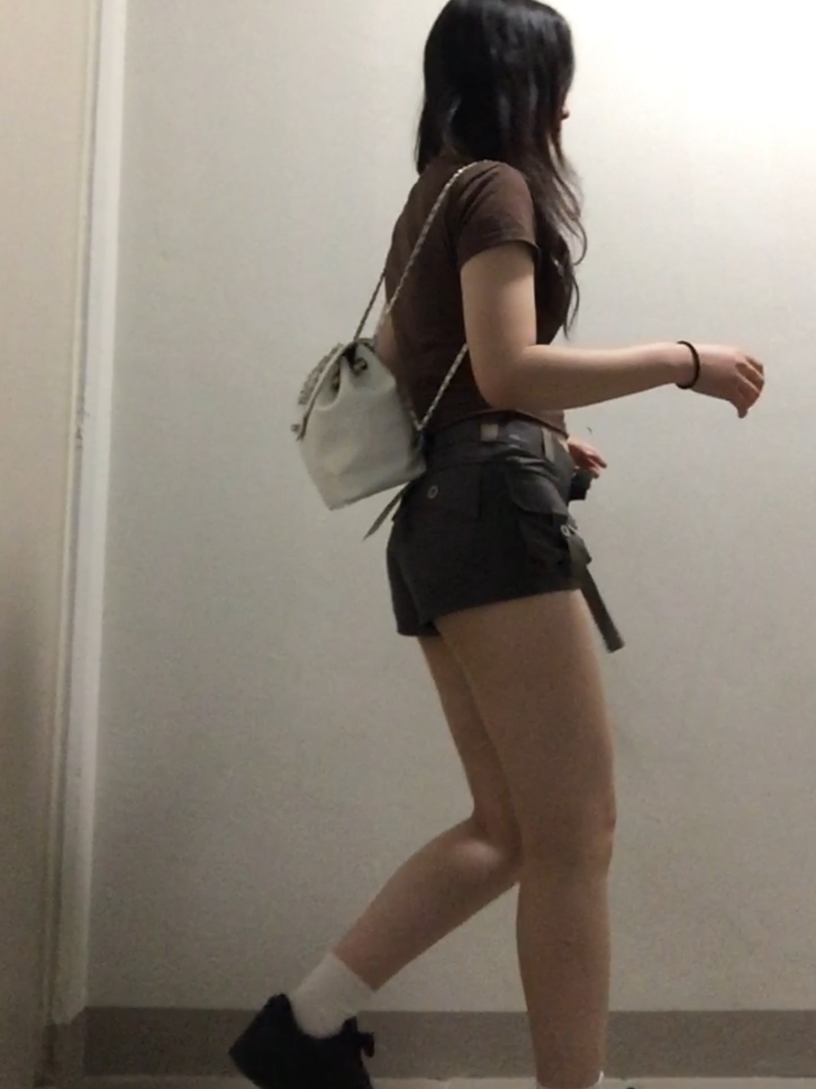 (W) Bohemian Seoul Biker Short Pants Black 착용 스타일 - 4
