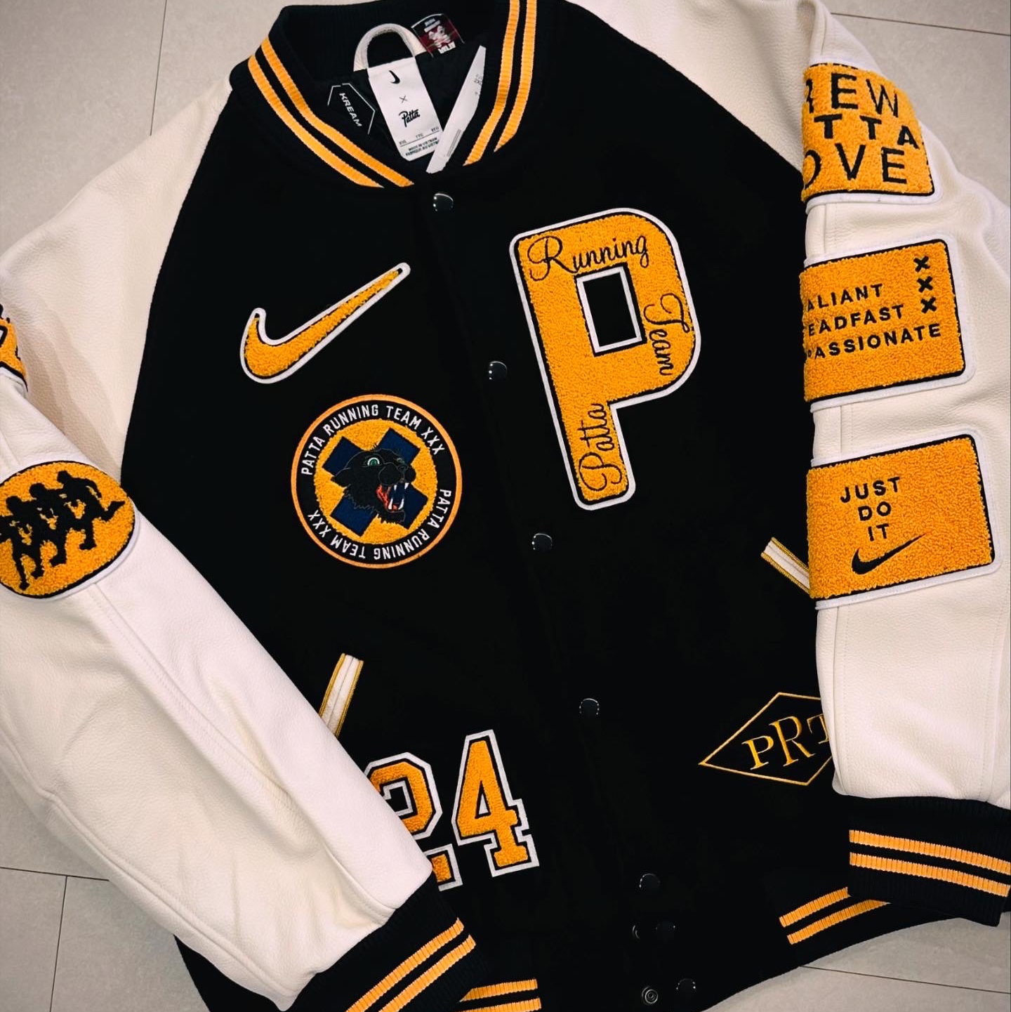 Nike x Patta Varsity Jacket Black Yellow - Asia 착용 스타일