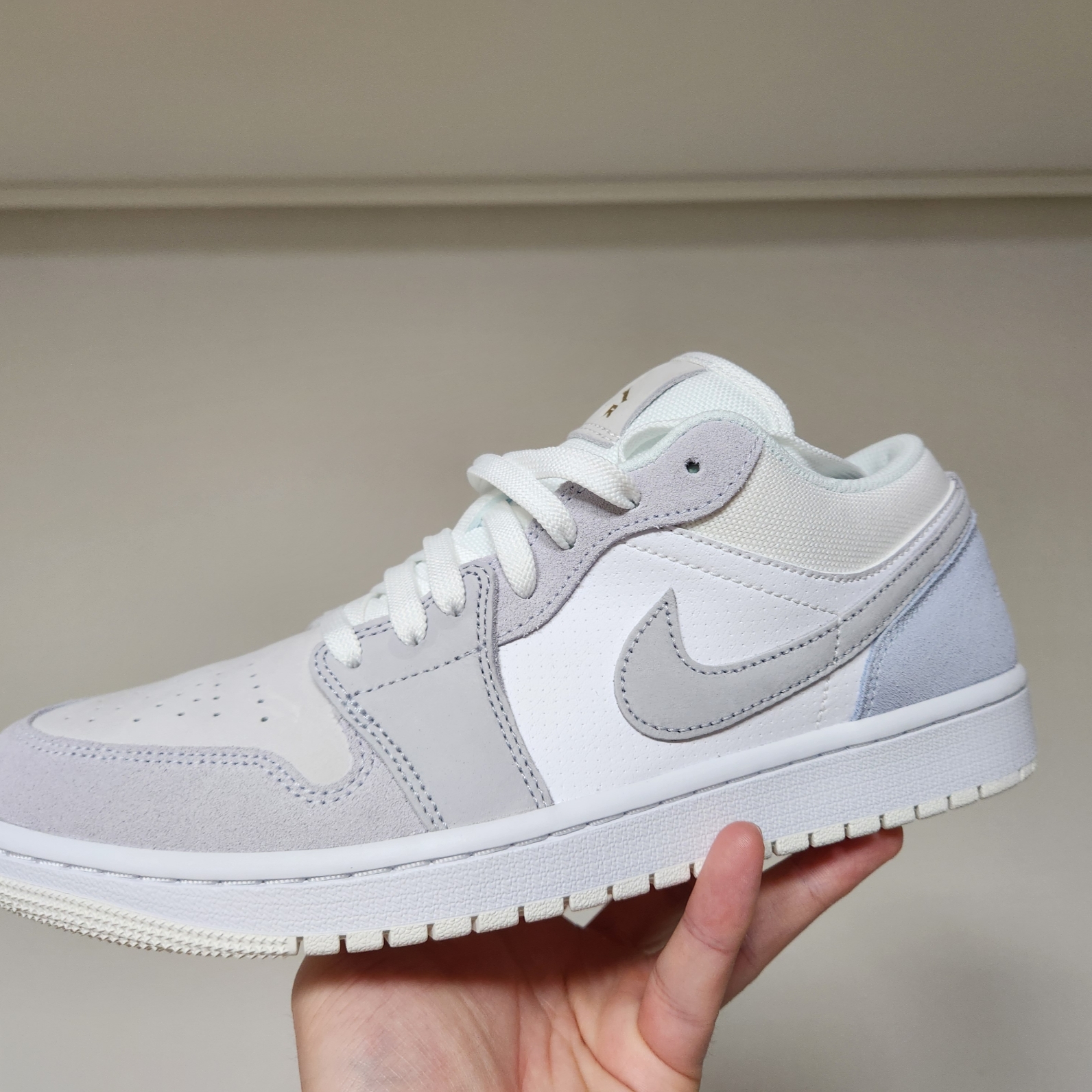 Jordan 1 Low Paris 착용 스타일 - 2