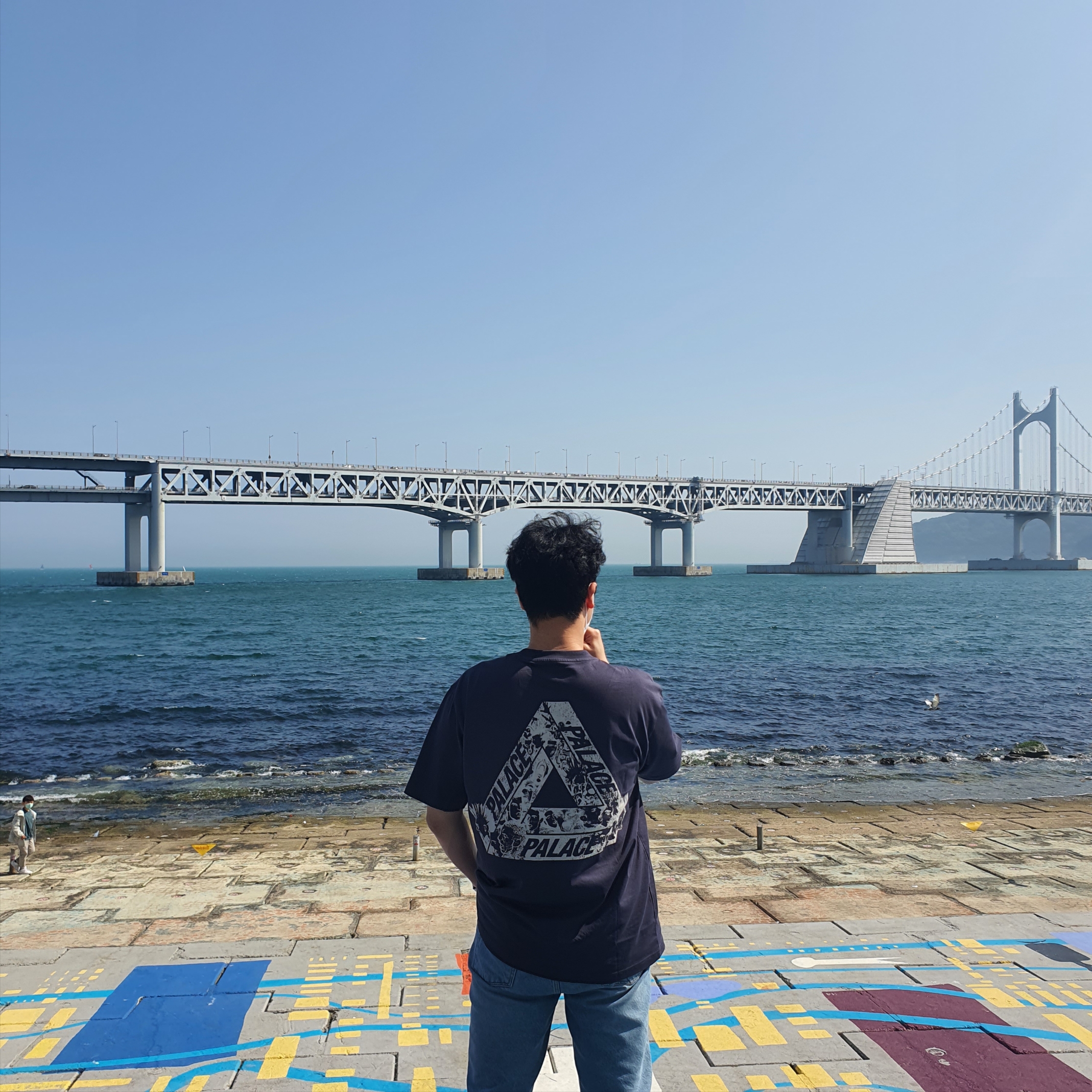 Palace Tri-Heads T-Shirt Navy - 21FW 착용 스타일