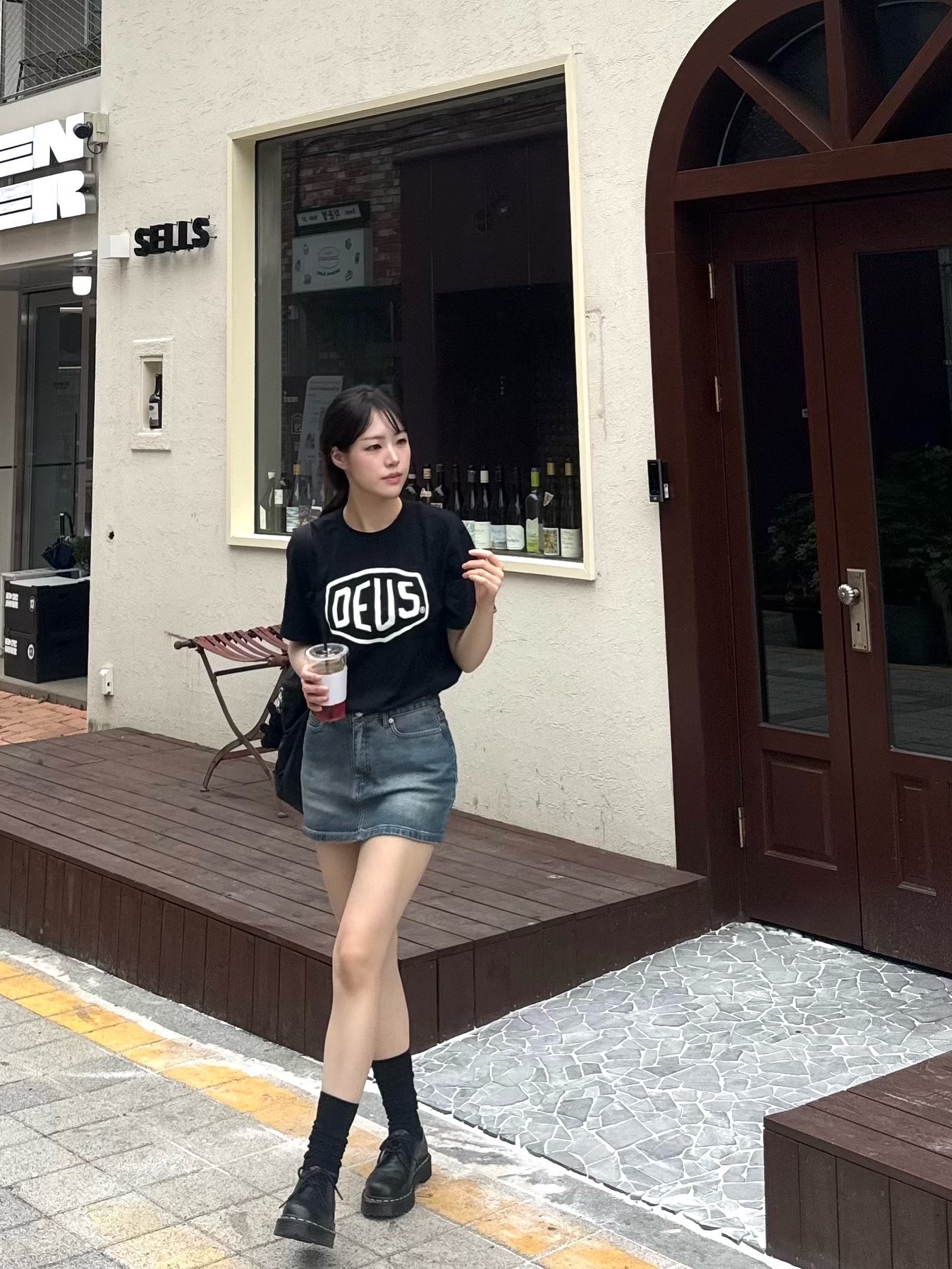Dr. Martens 1461 Bex Black, Deus Ex Machina Shield T-Shirt Black 착용 스타일 - 1
